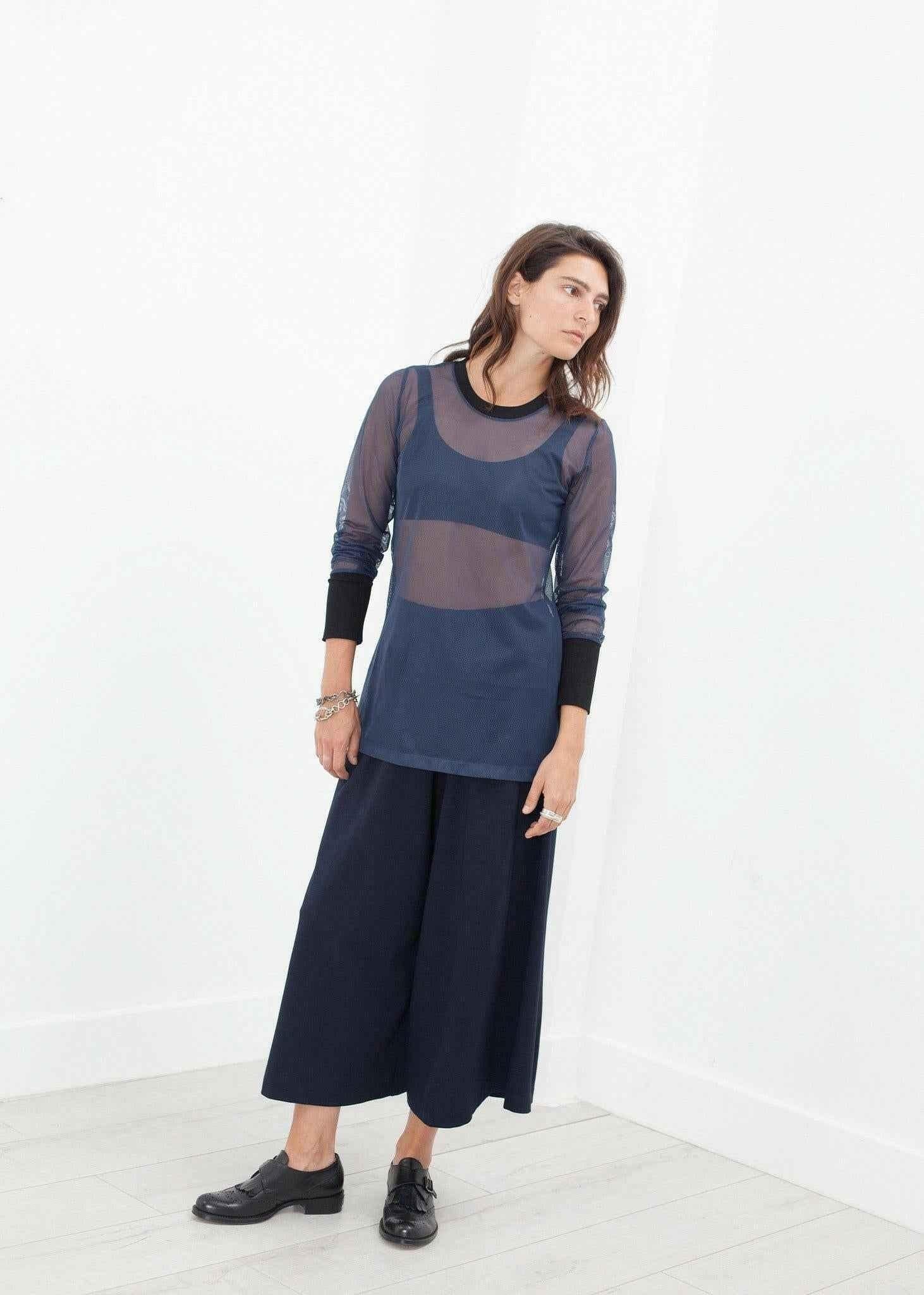 Cuffed Mesh Tee in Navy/Black.
