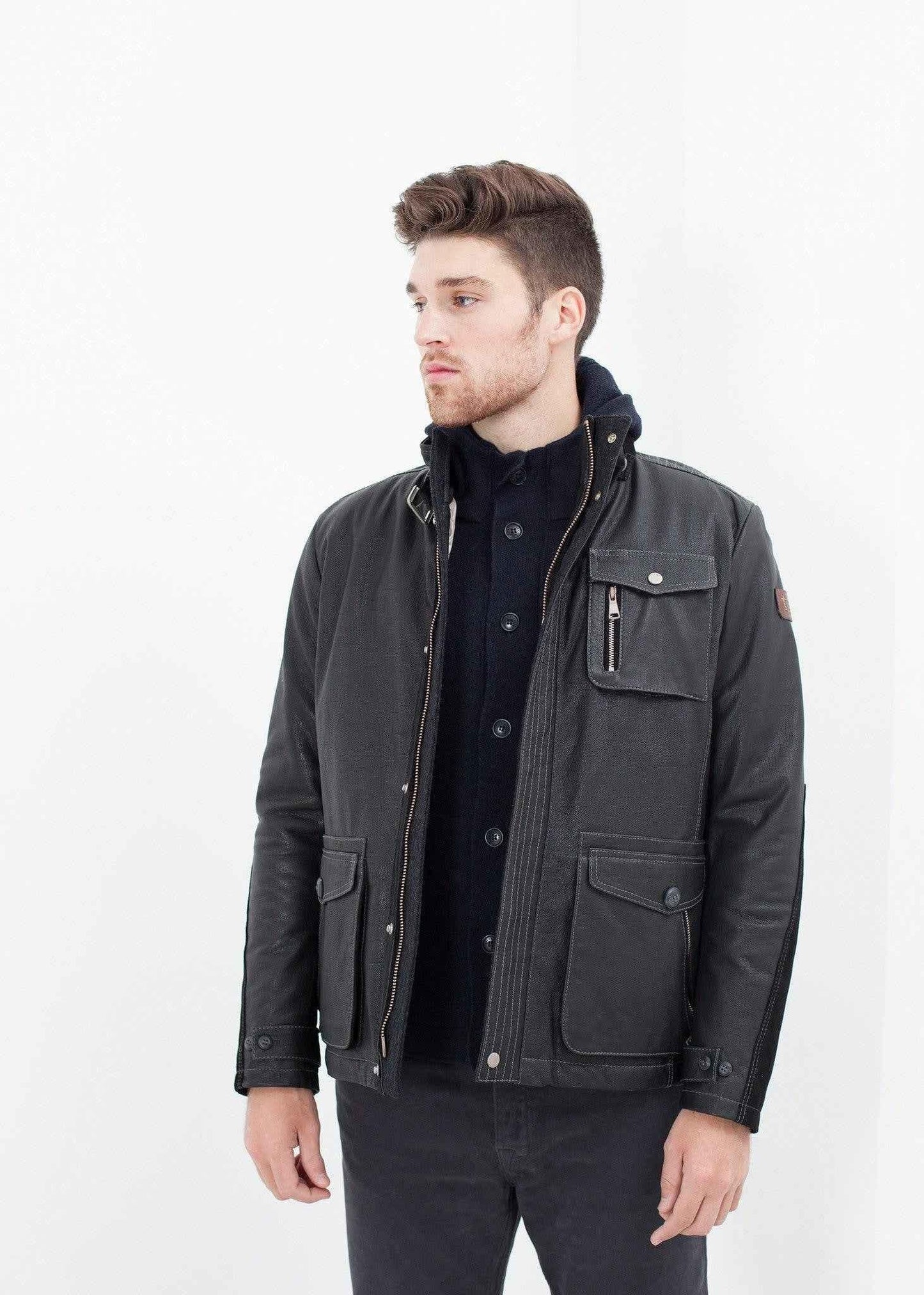 Hubbard Jacket in Navy.