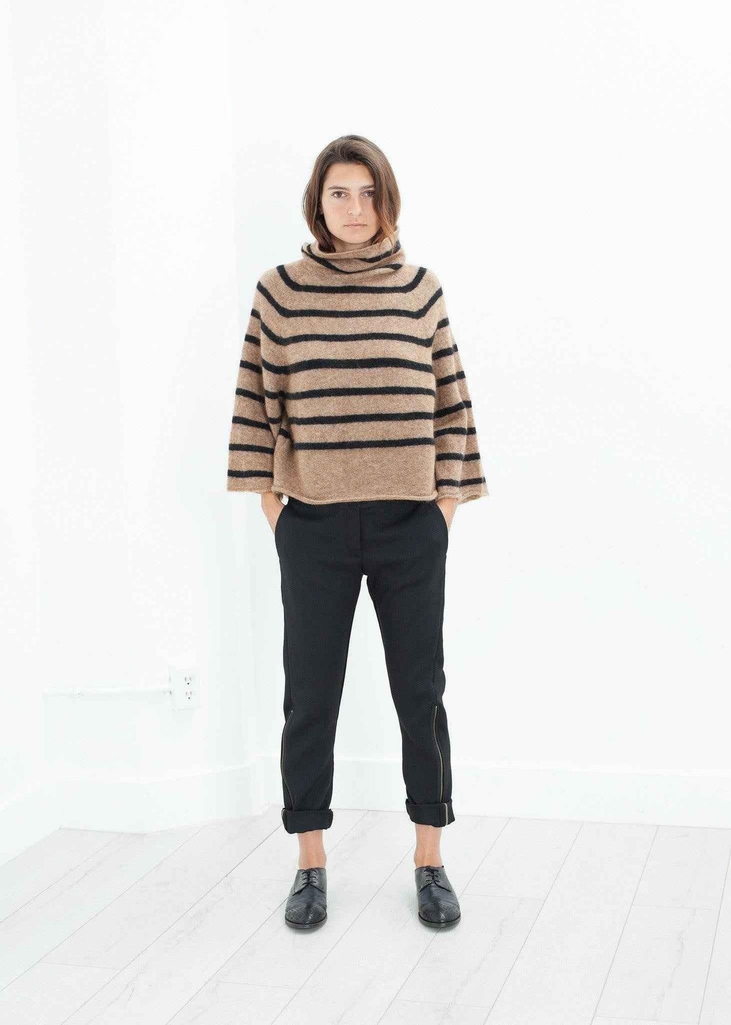 Side Zip Slim Pant in Black.