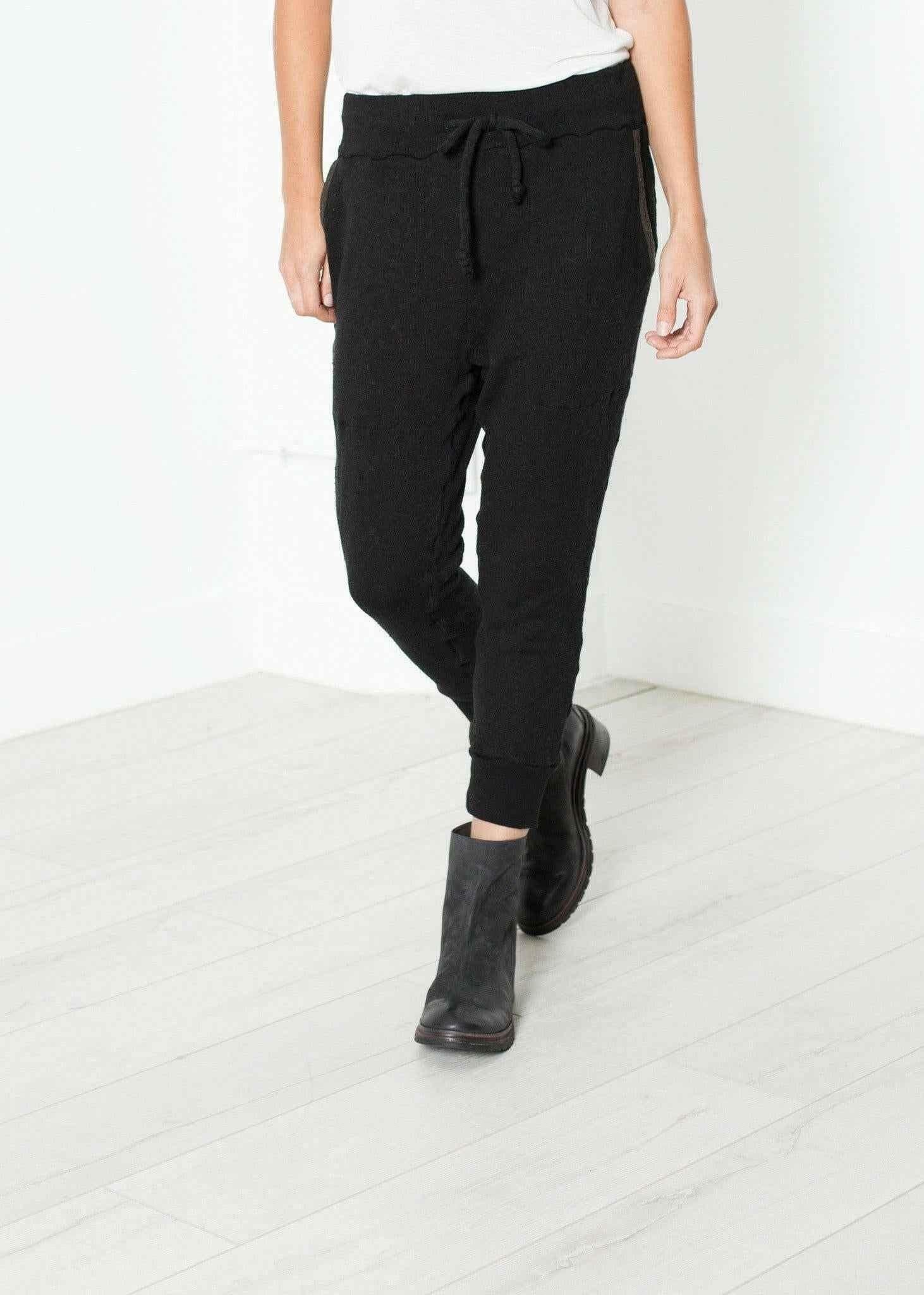 Highsoft Cropped Sweat in Black.
