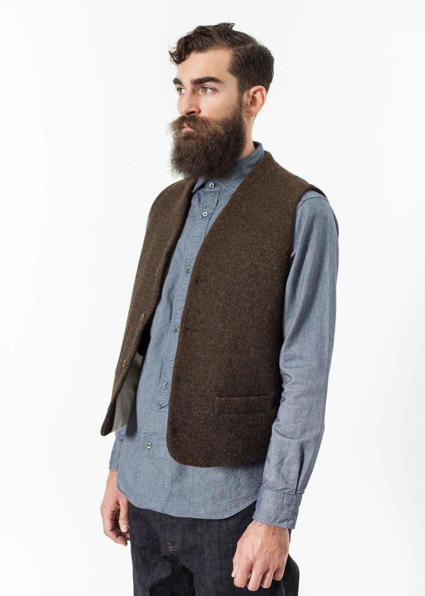 Kobe Vest in Brown.