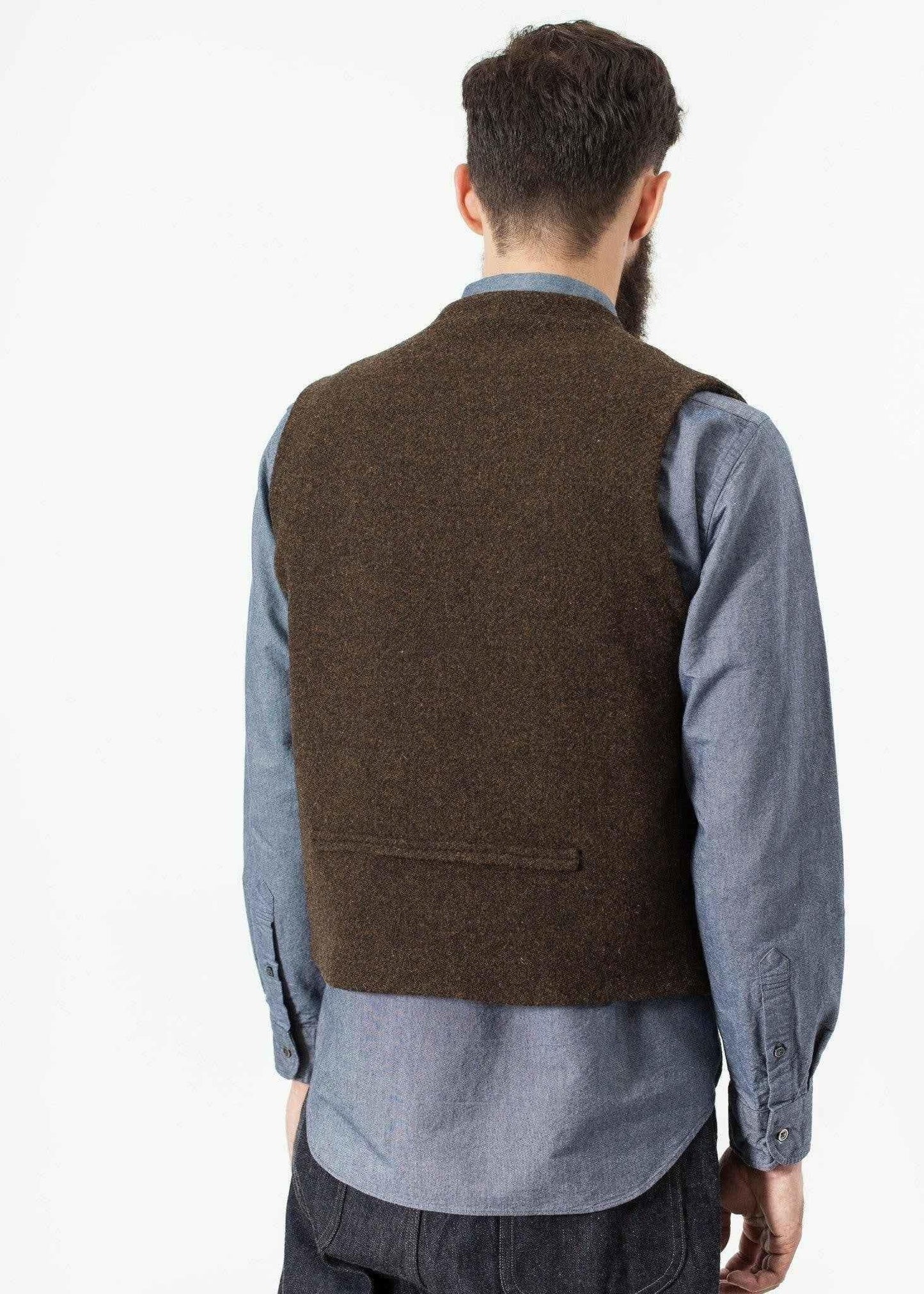 Kobe Vest in Brown.