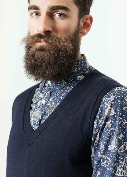 Basic Gilet in Navy.