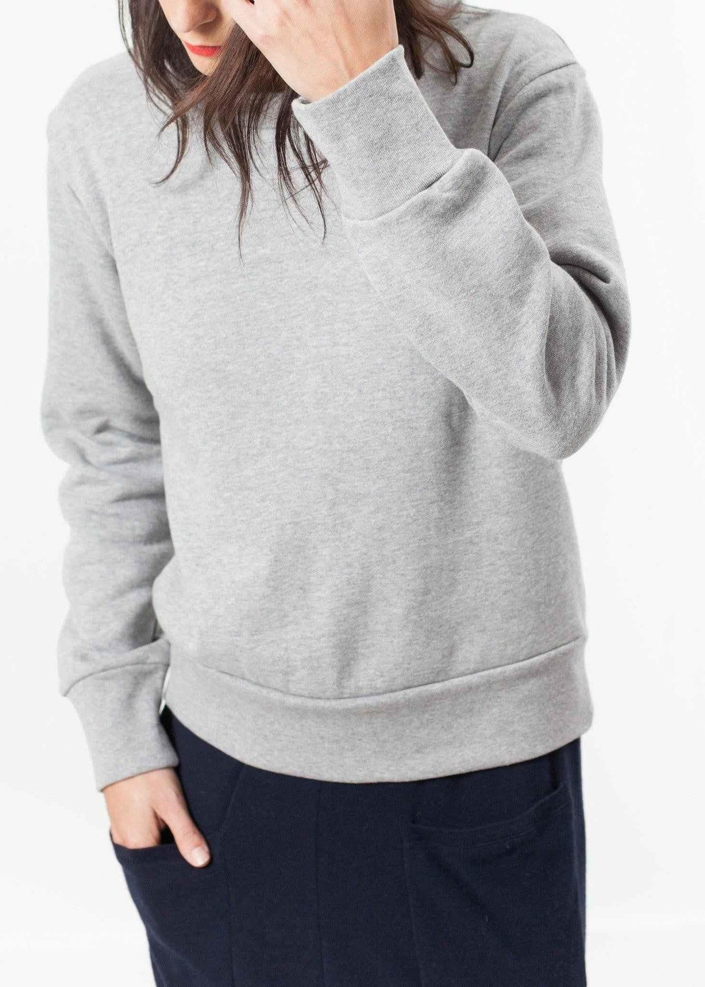 Loopwheeler Sweatshirt in Grey.