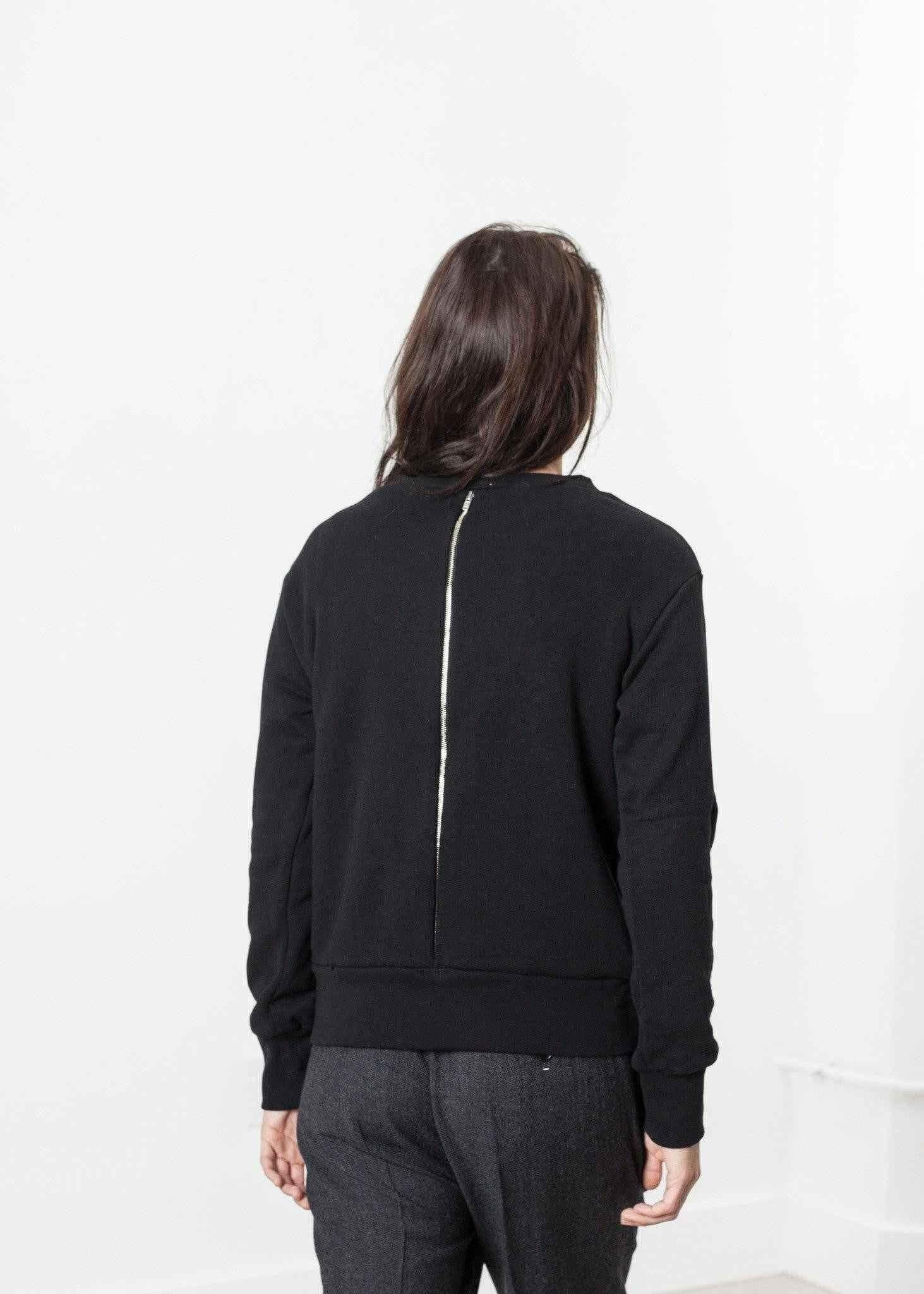 Loopwheeler Sweatshirt in Black.