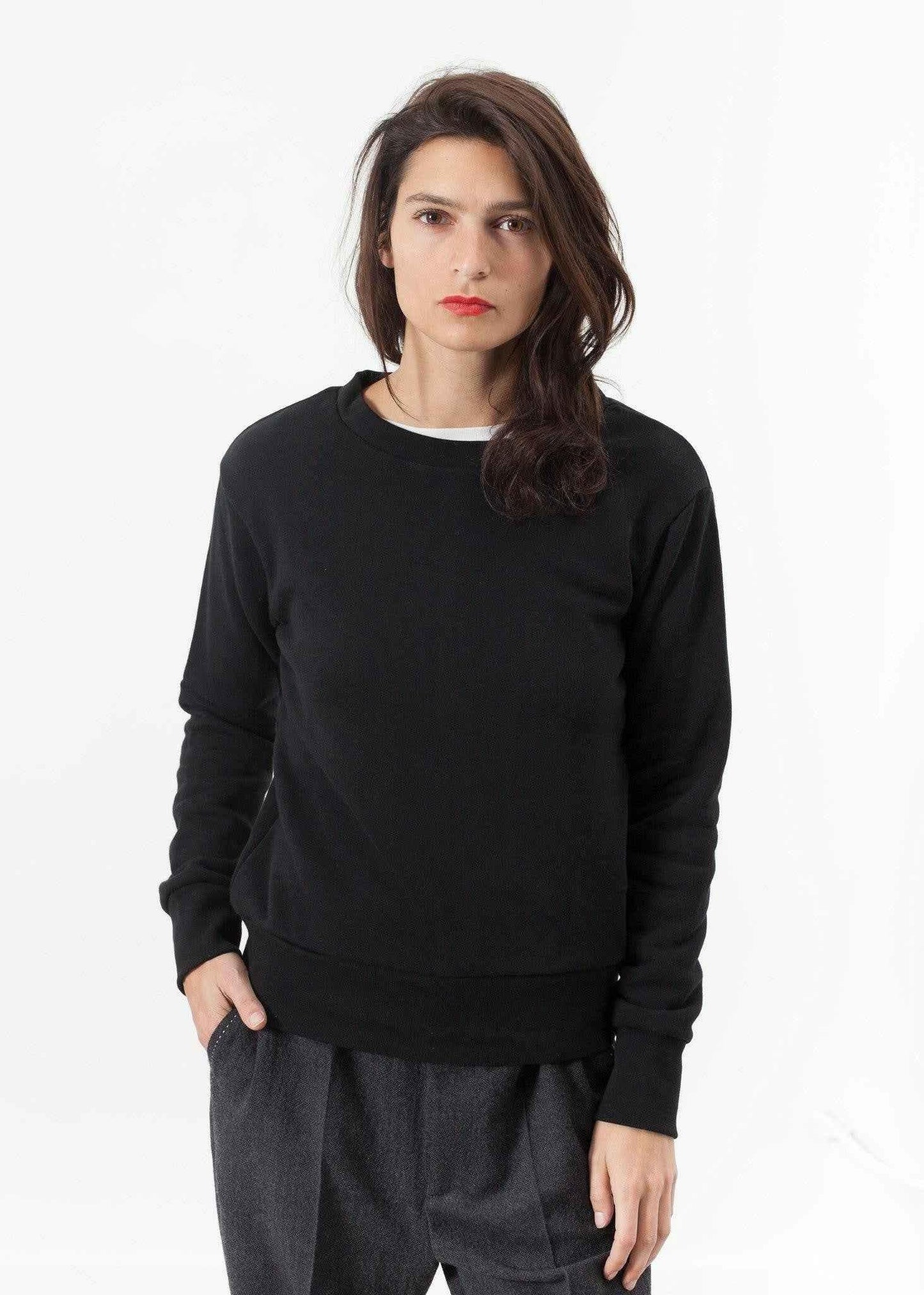 Loopwheeler Sweatshirt in Black.