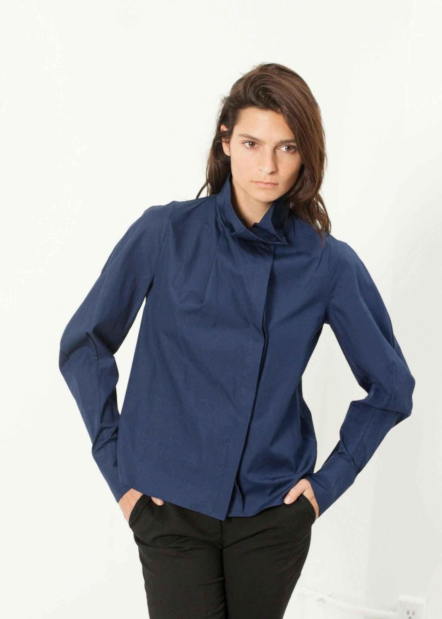 Full Collar Poplin Blouse in Navy.