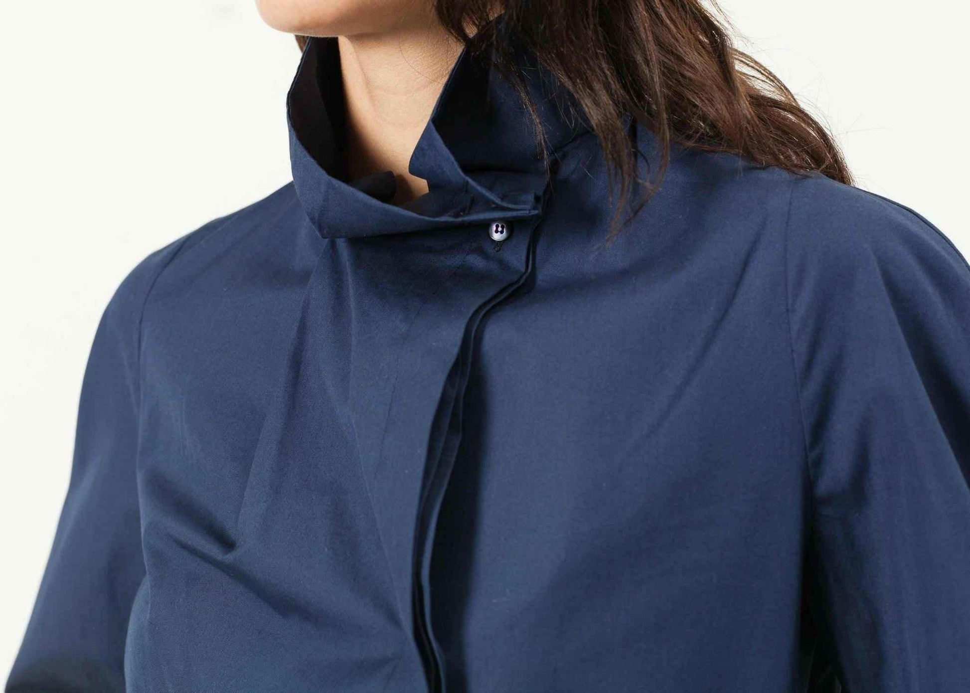 Full Collar Poplin Blouse in Navy.
