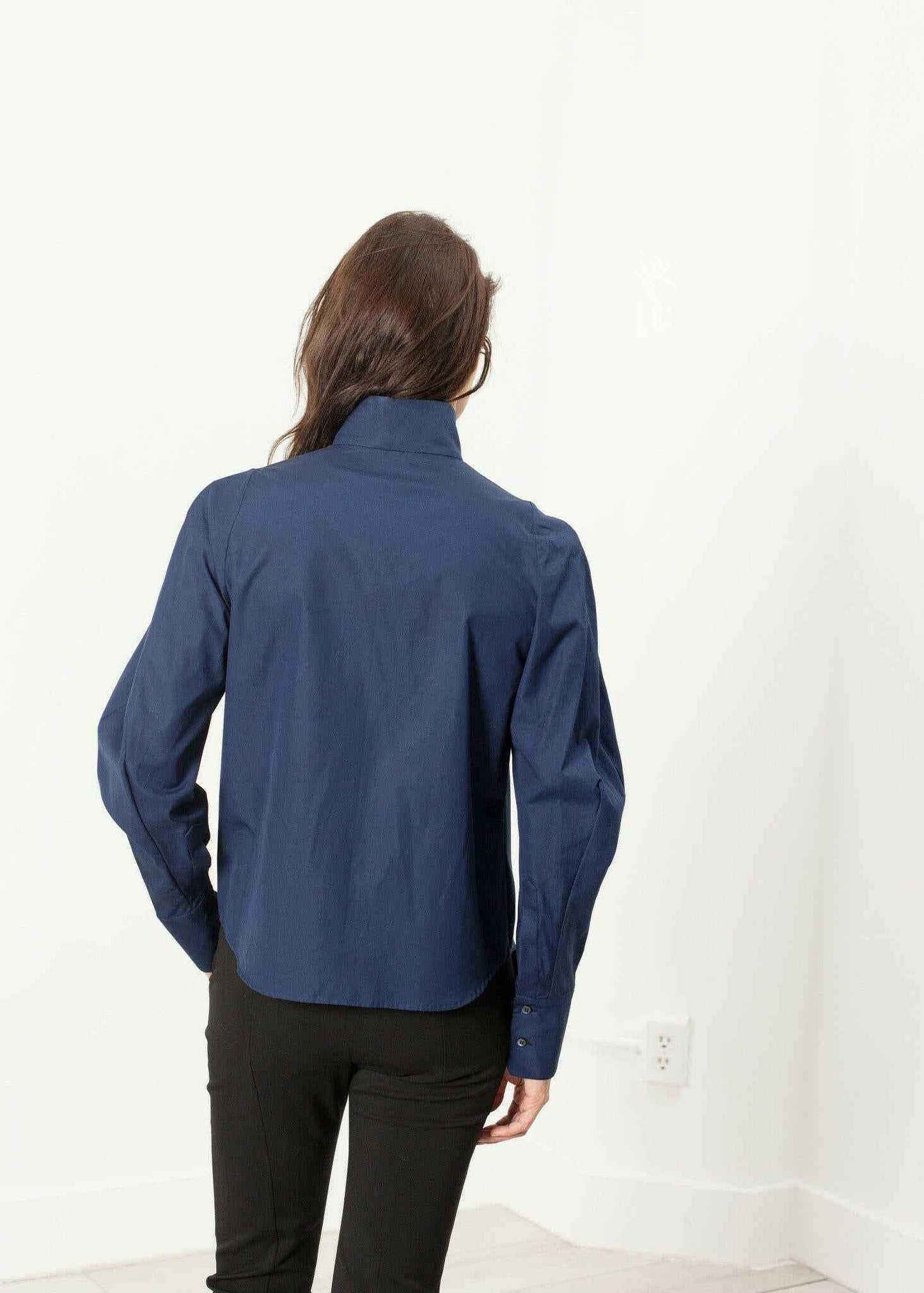 Full Collar Poplin Blouse in Navy.