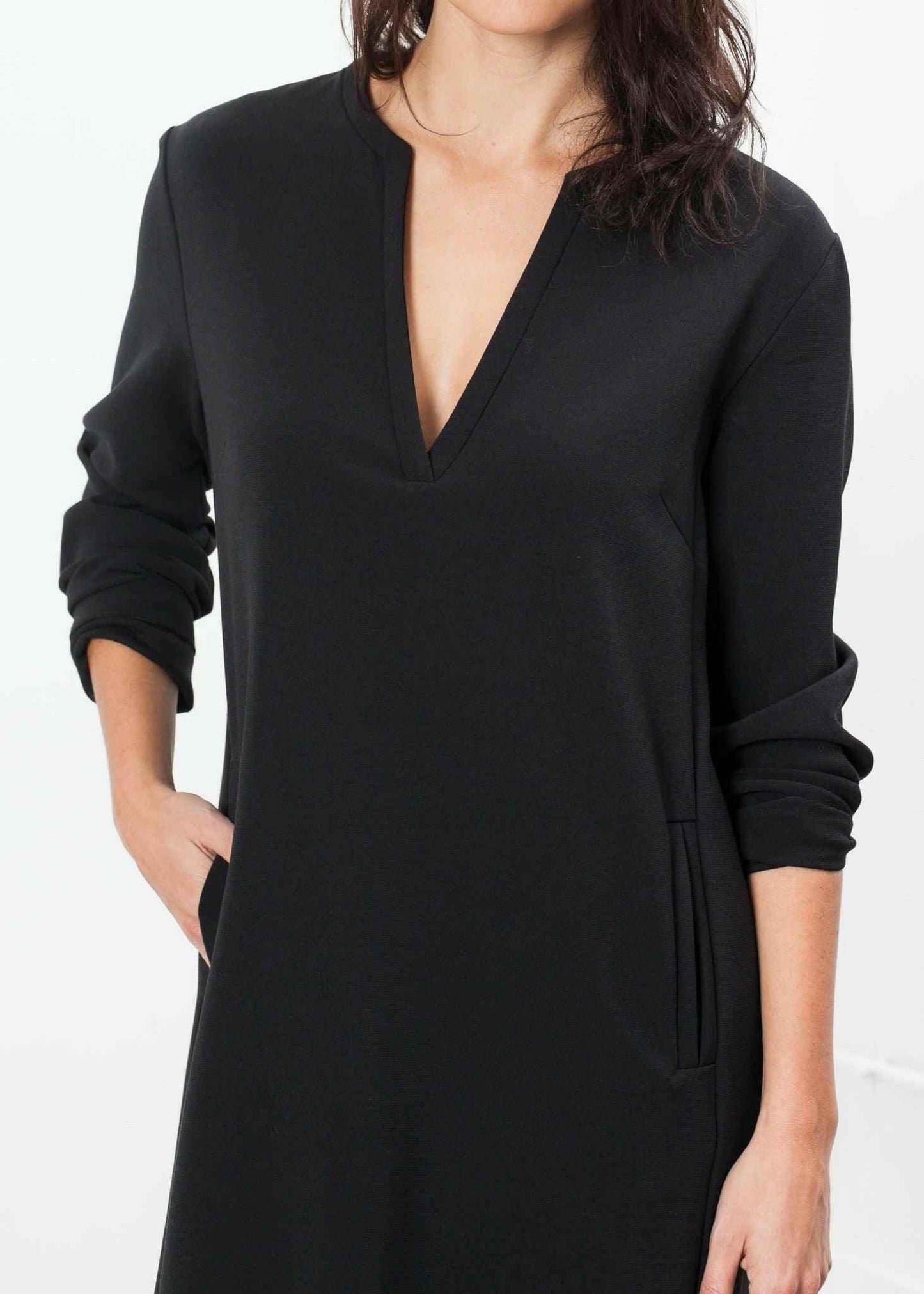 A-Line Pocket Shift in Black.