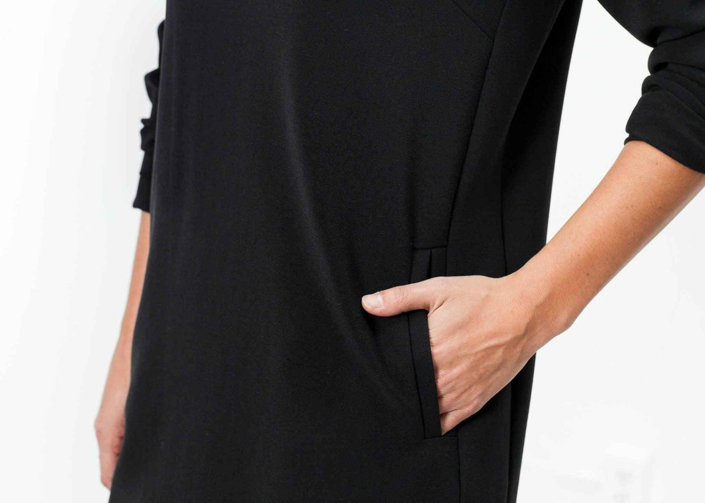 A-Line Pocket Shift in Black.
