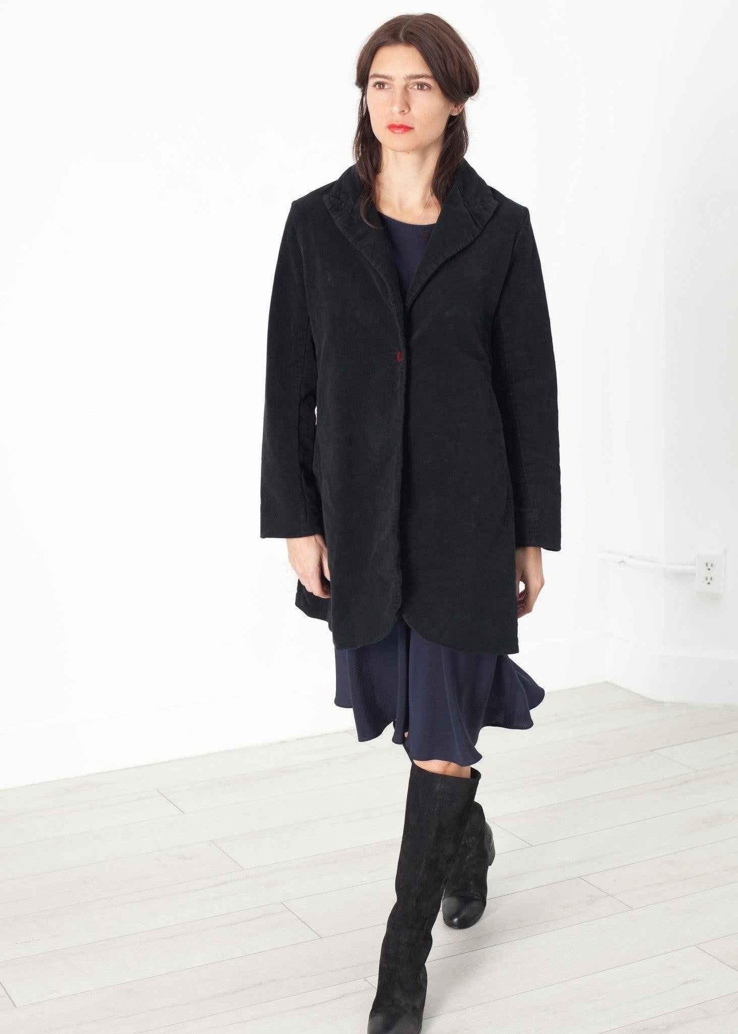Griffon Coat in Black.