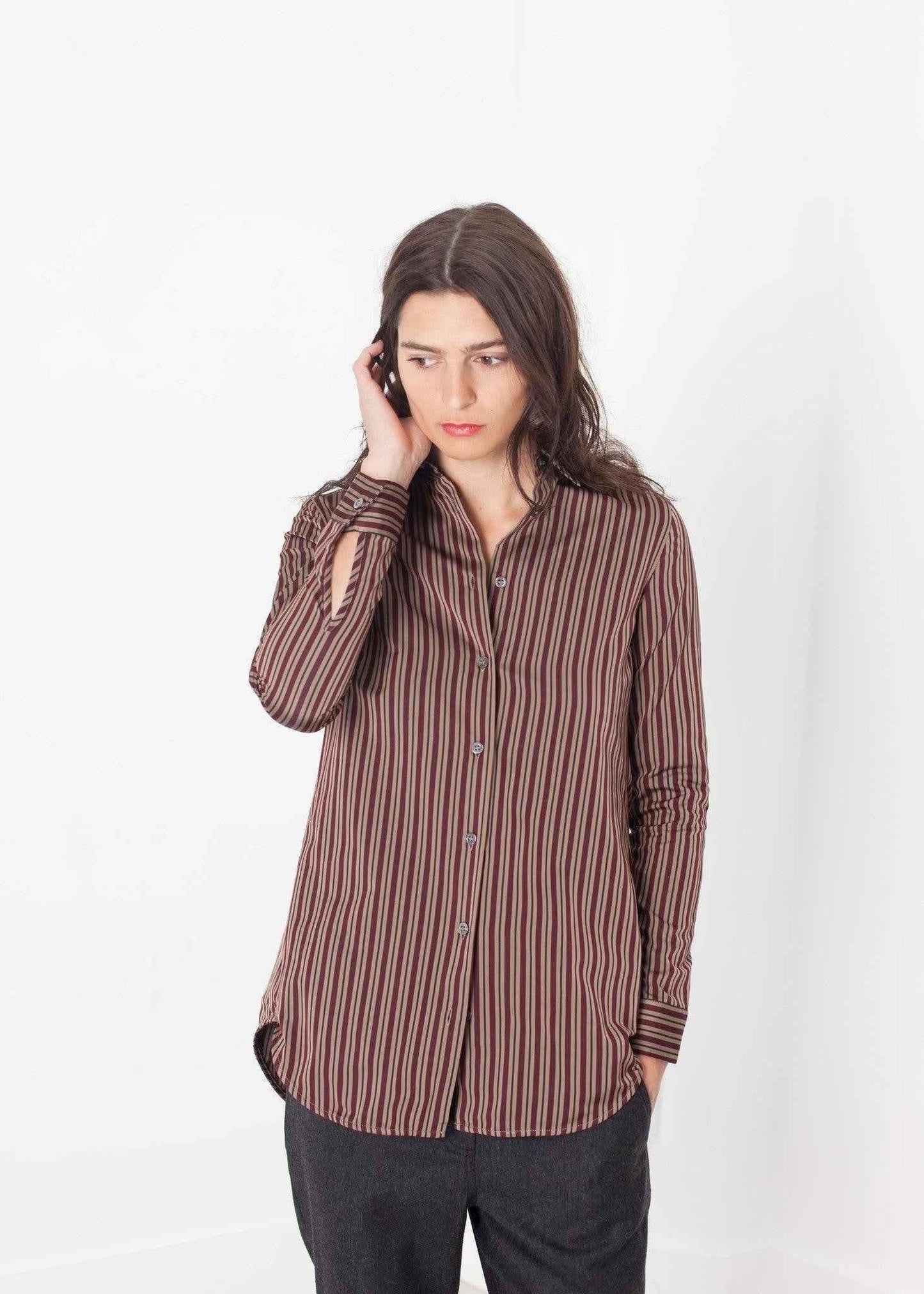 Sheen Button-Up in Red/Tan.