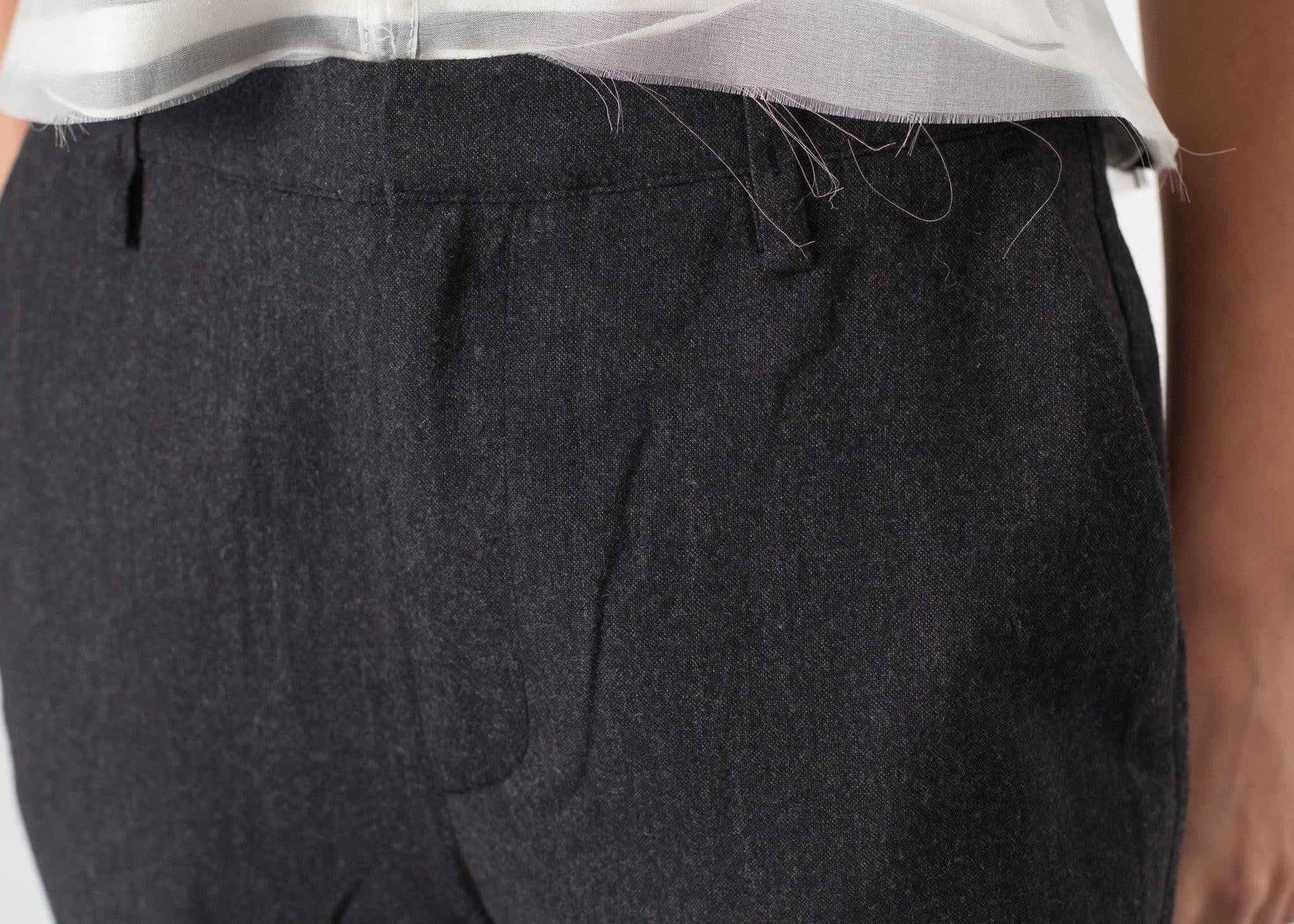 Eda Pants in Black.
