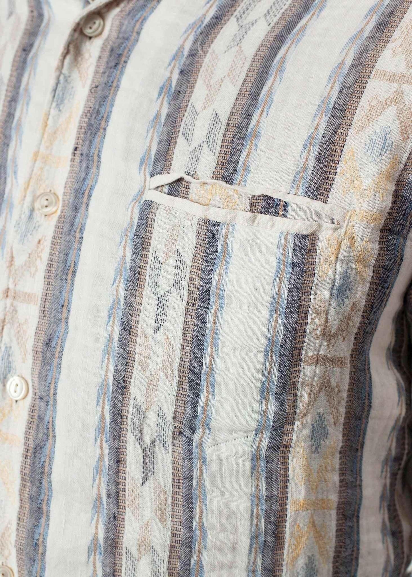 Linen Western Shirt in Beige/Blue.