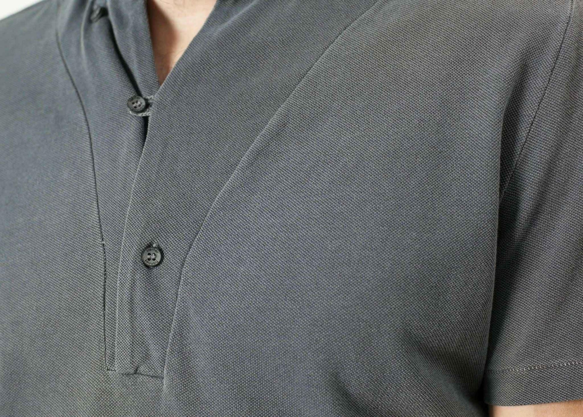 Lio Shirt in Grey.