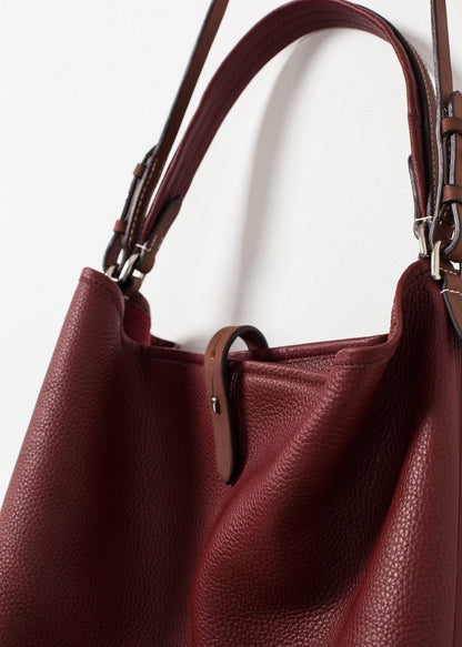 Pretty Grooming Bag.