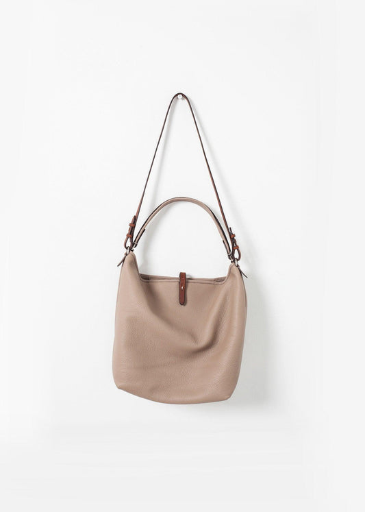 Pretty Grooming Bag.