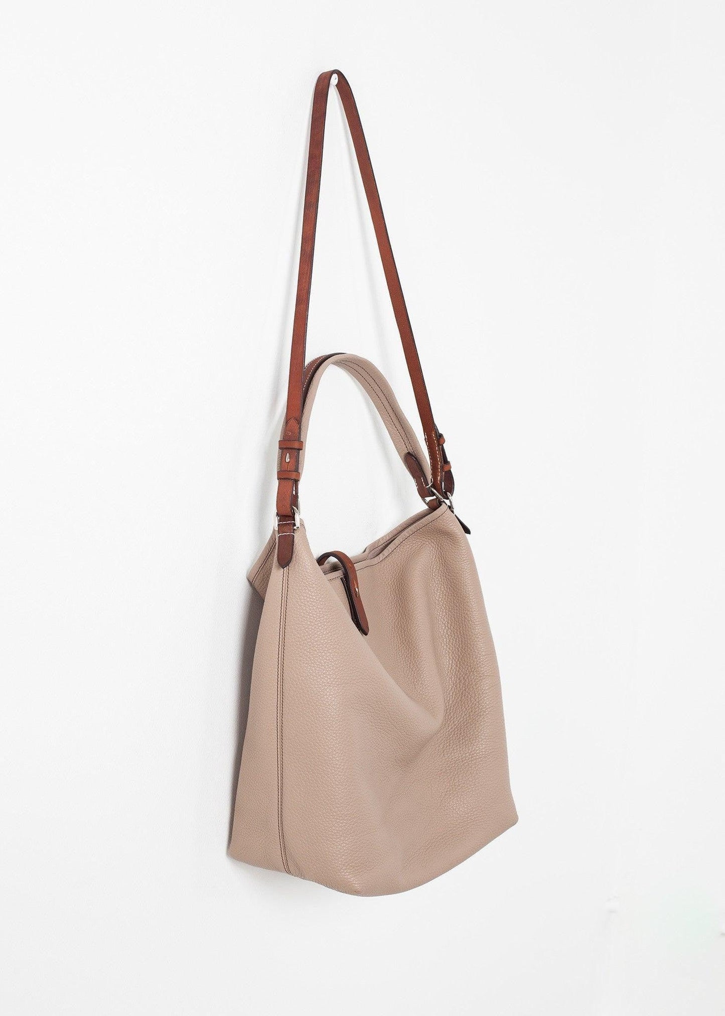 Pretty Grooming Bag.