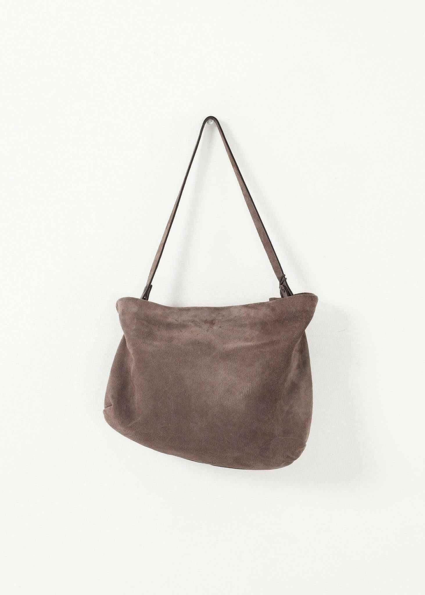 Fantasma Bag in Mud.