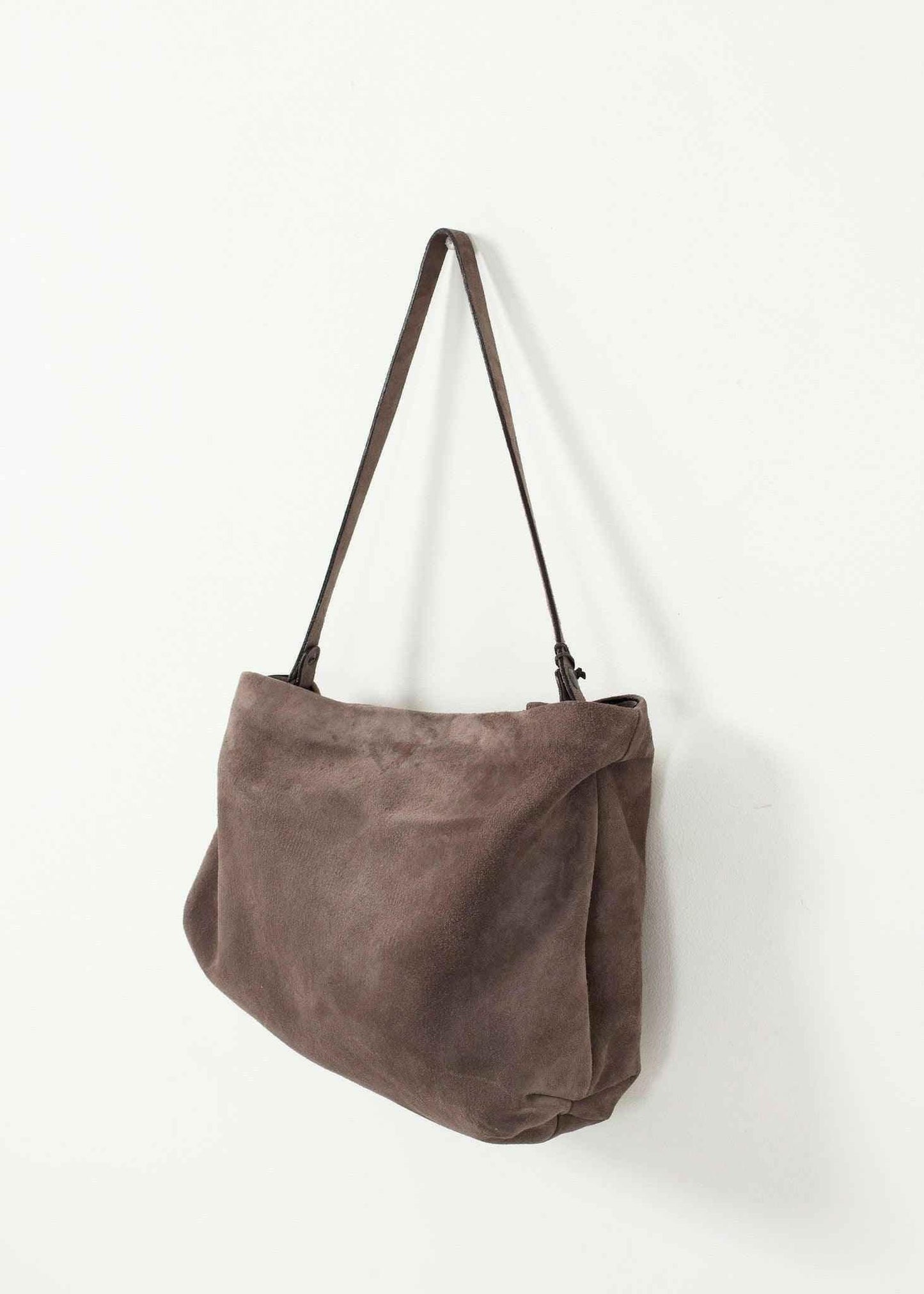 Fantasma Bag in Mud.