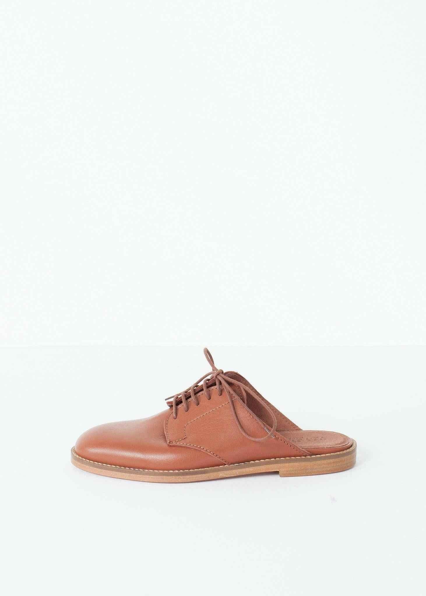 Backless Oxford in Brown.