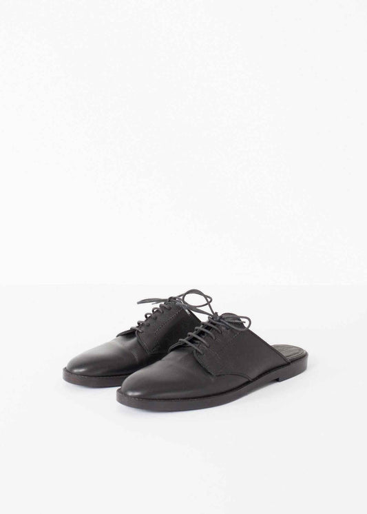 Backless Oxford in Black.