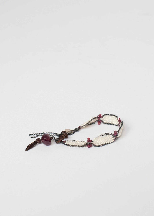 Garnet Bracelet in Frothy Pearl.