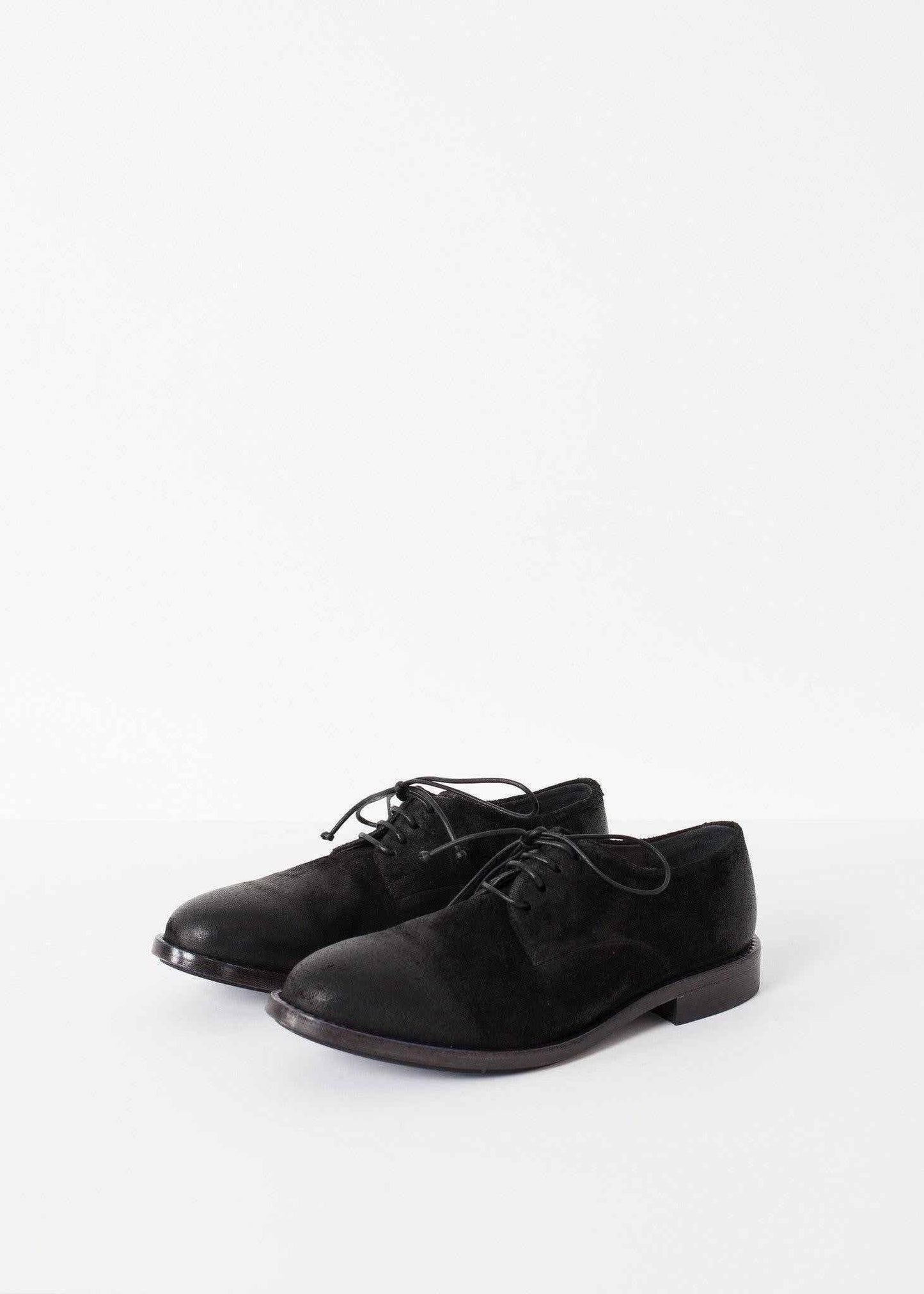 Sassolo Oxford in Black.