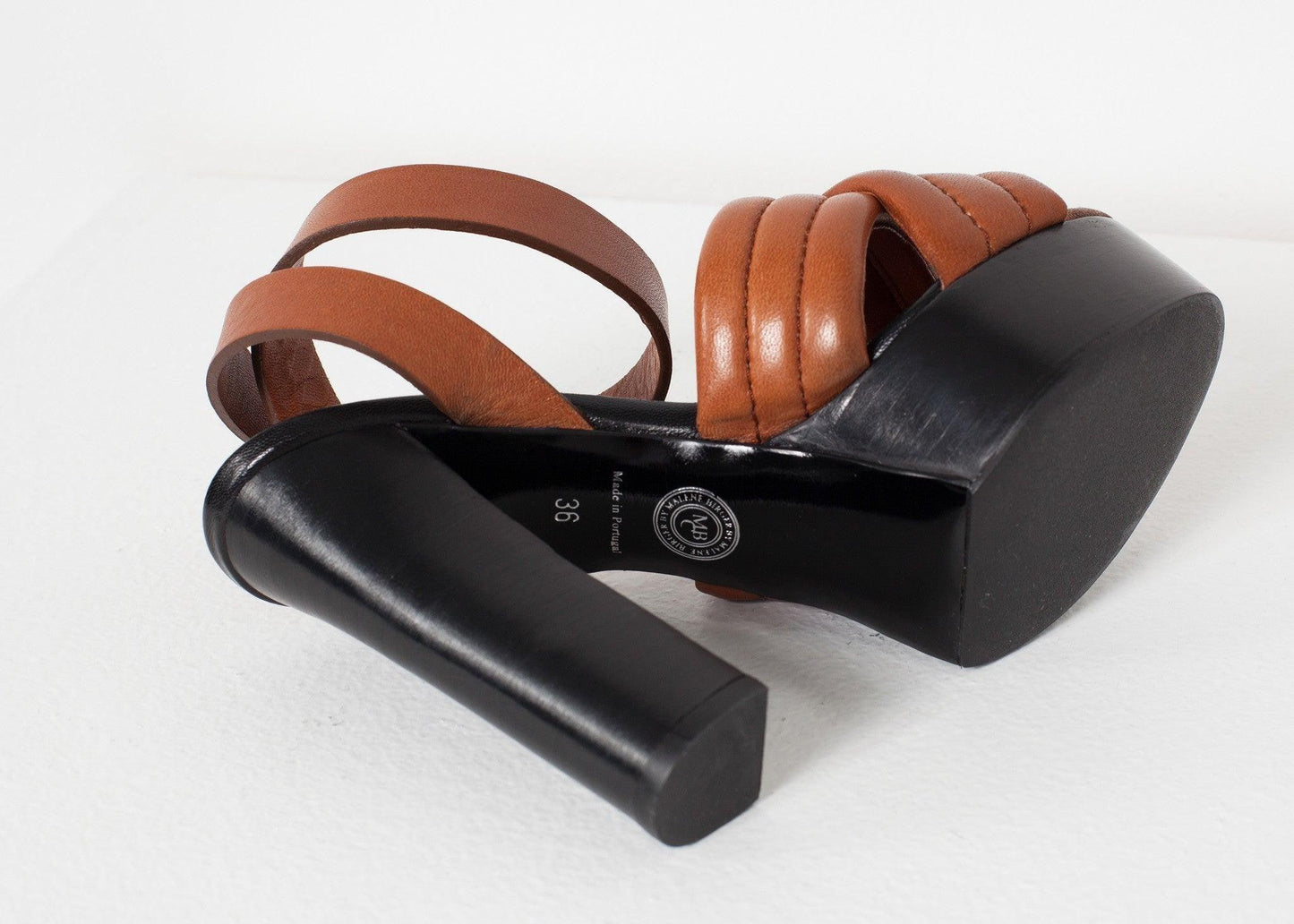 Farlill Heel in Brown.