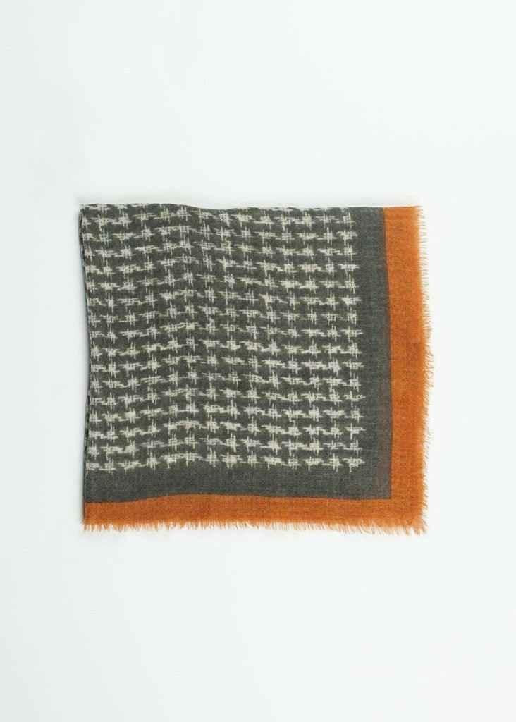Houndstooth Square in Slate.