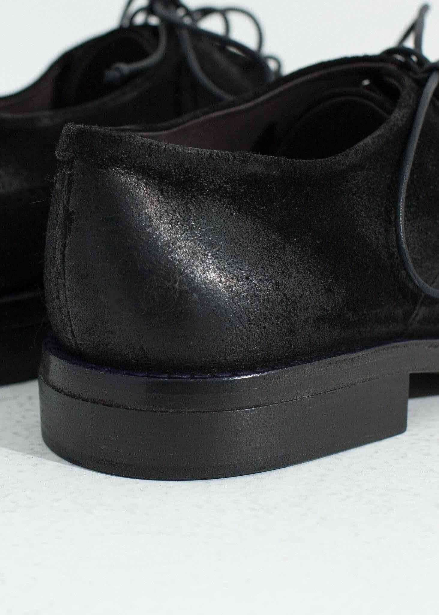 Sassolo Oxford in Black.