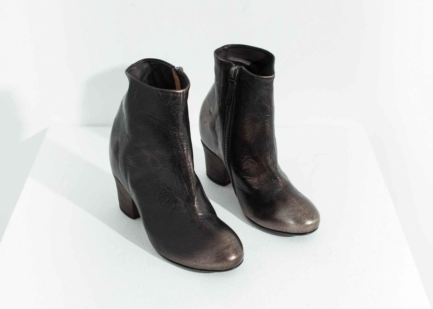 Scavata Ankle Boot in Bronze.
