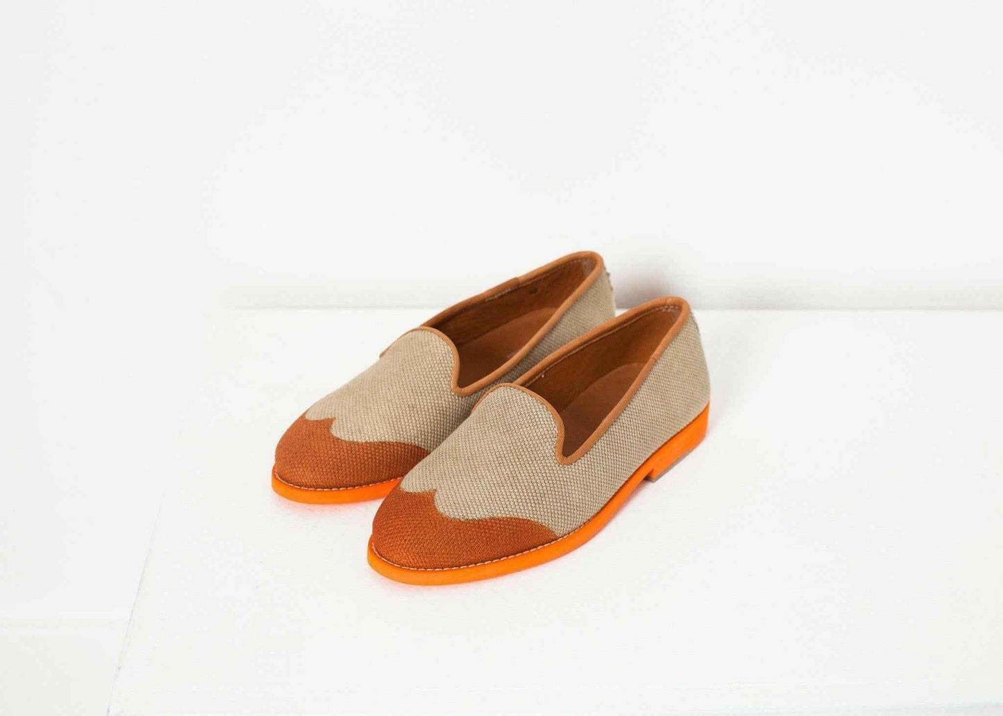 Wingtip Loafer in Orange.