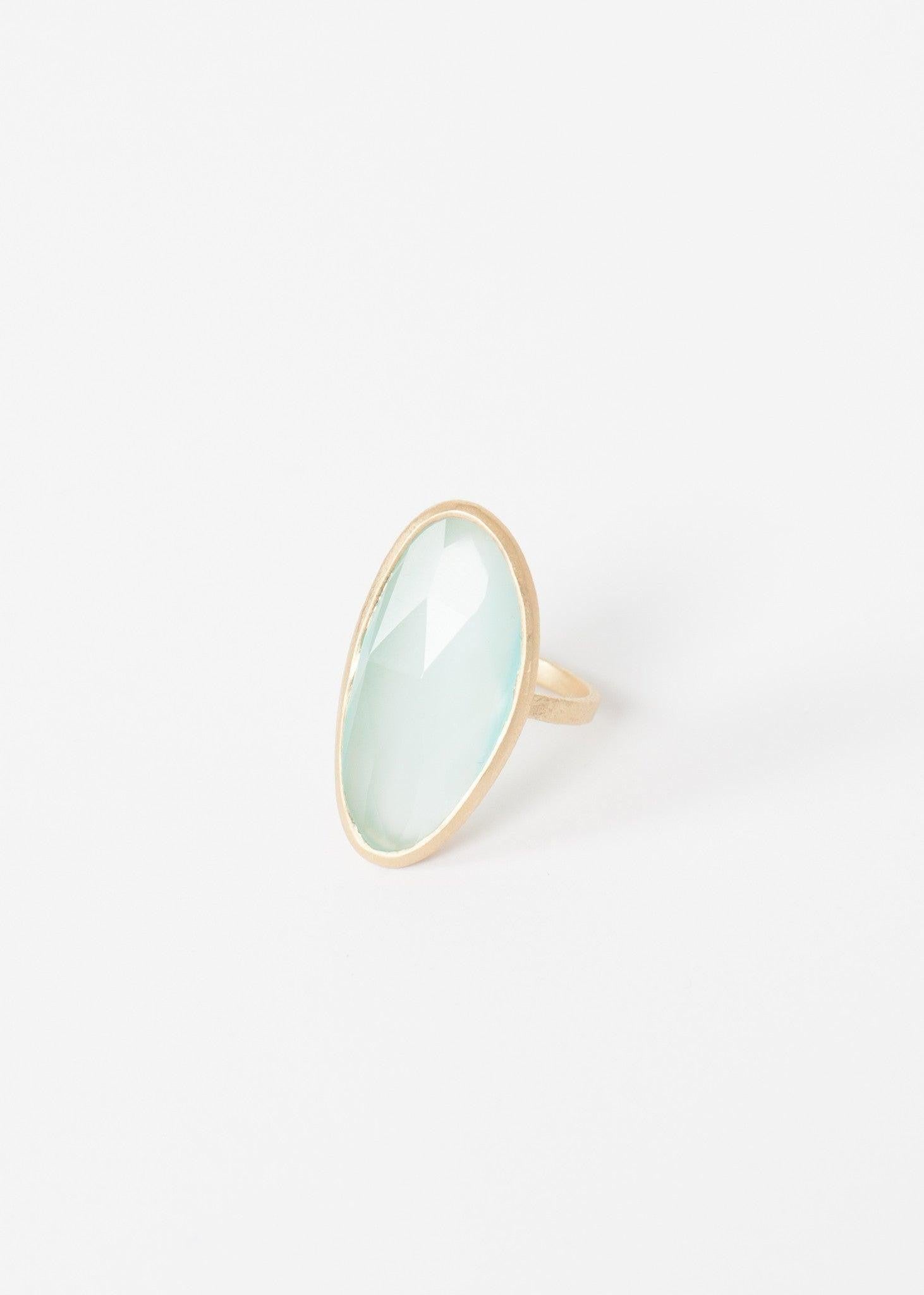 Ara Ring.