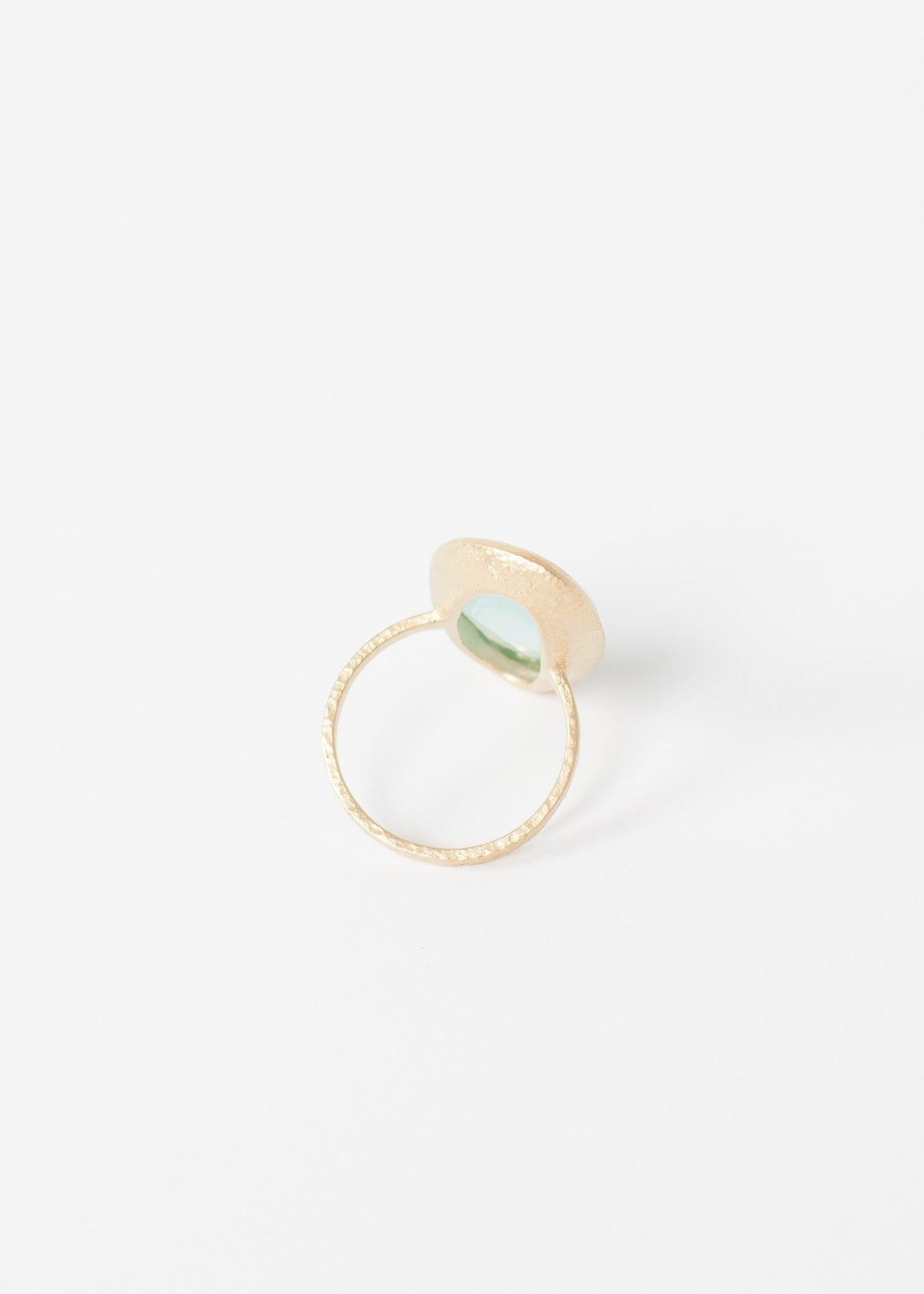 Ara Ring.
