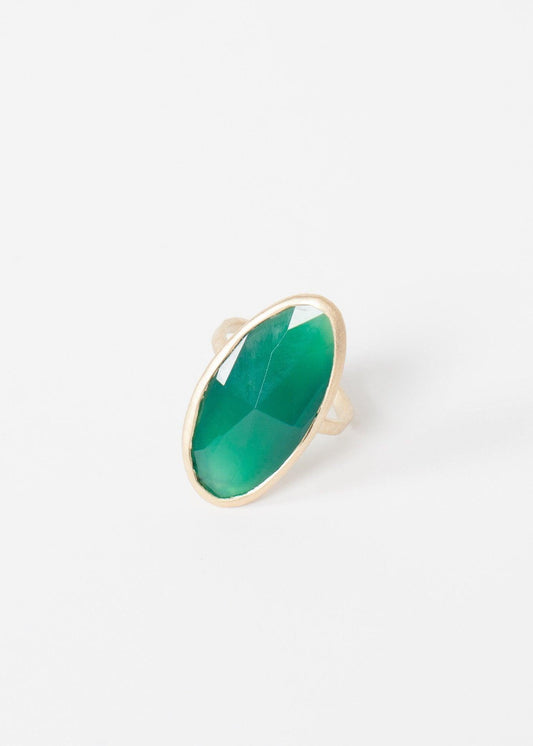 Ara Ring.