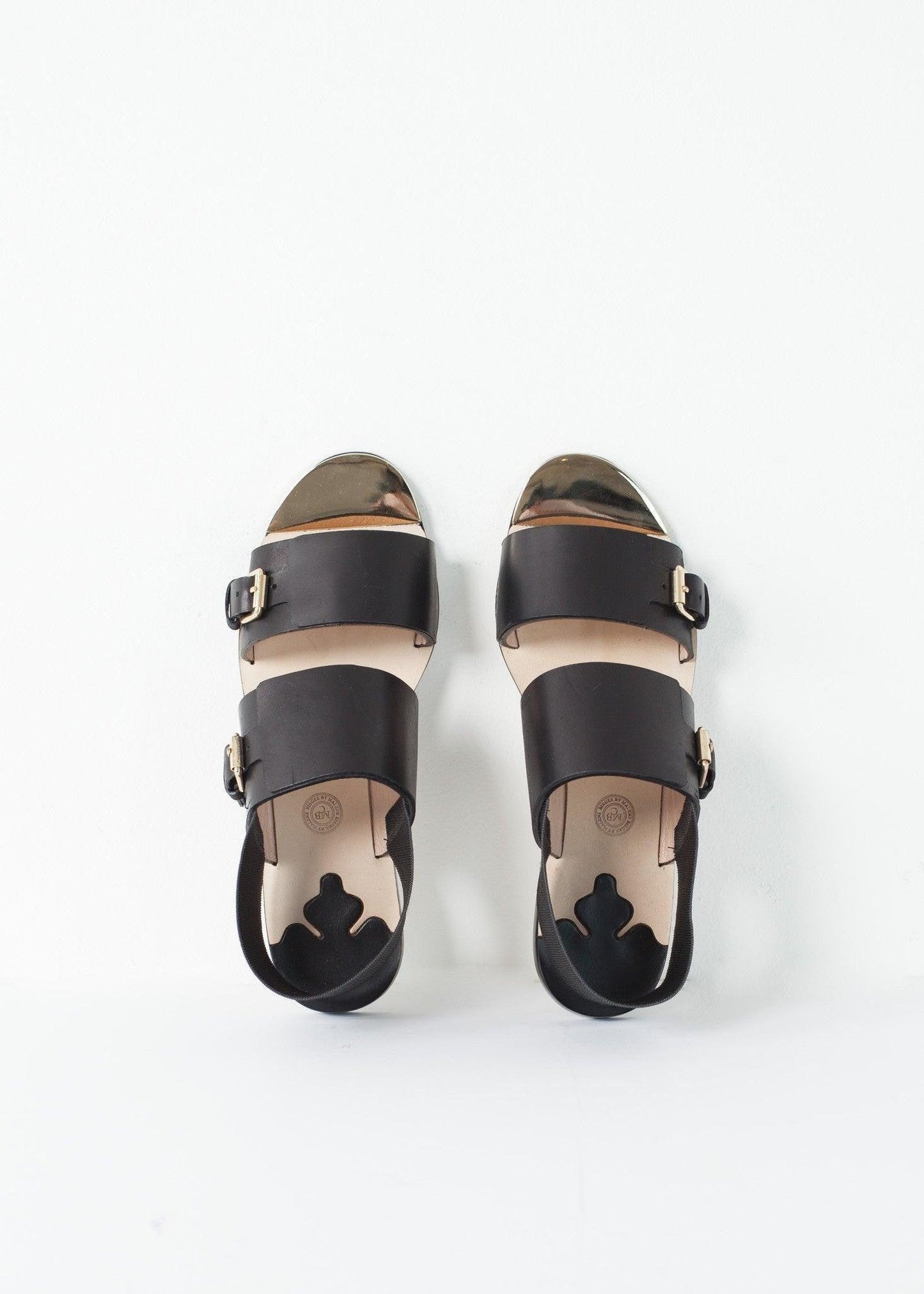 Avenno Sandal.