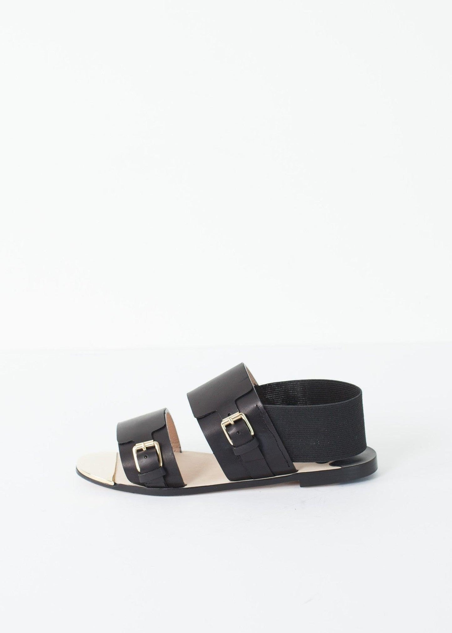 Avenno Sandal.