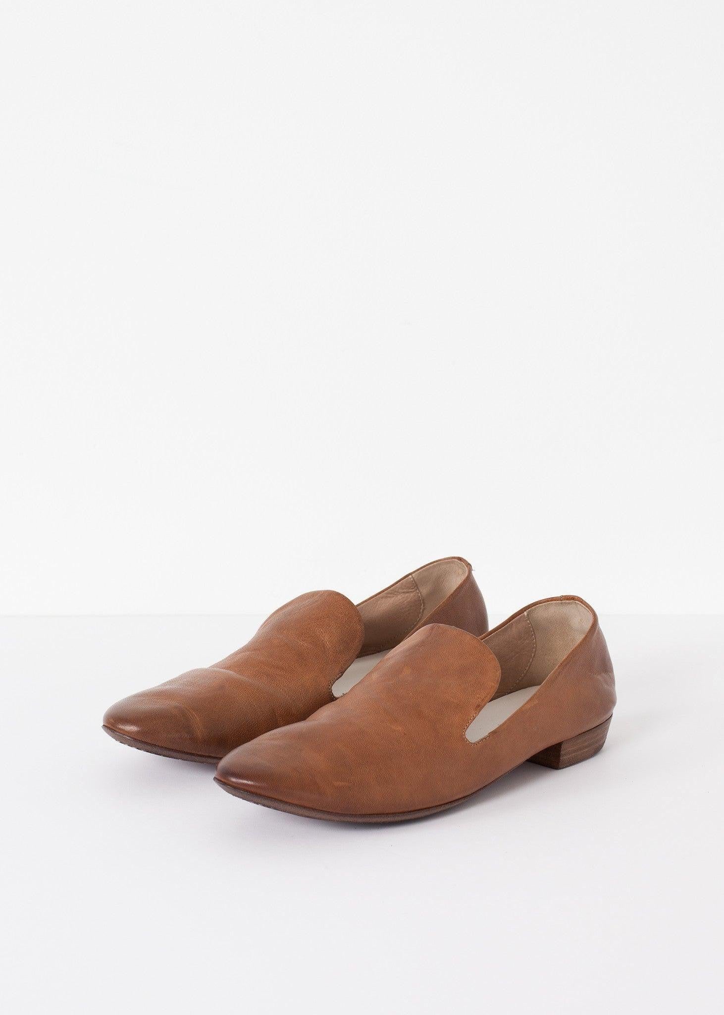 Basic Loafer.