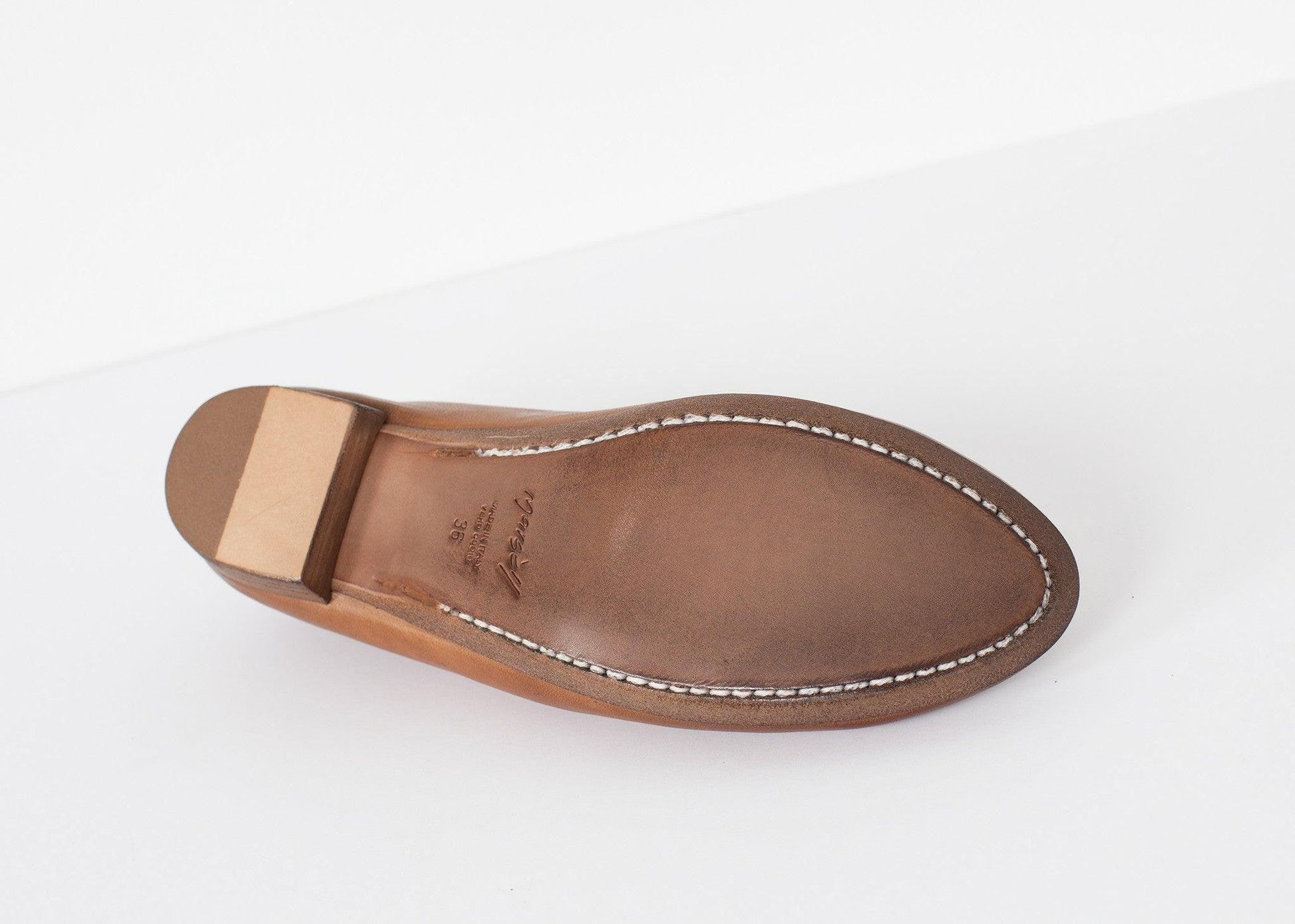 Basic Loafer.