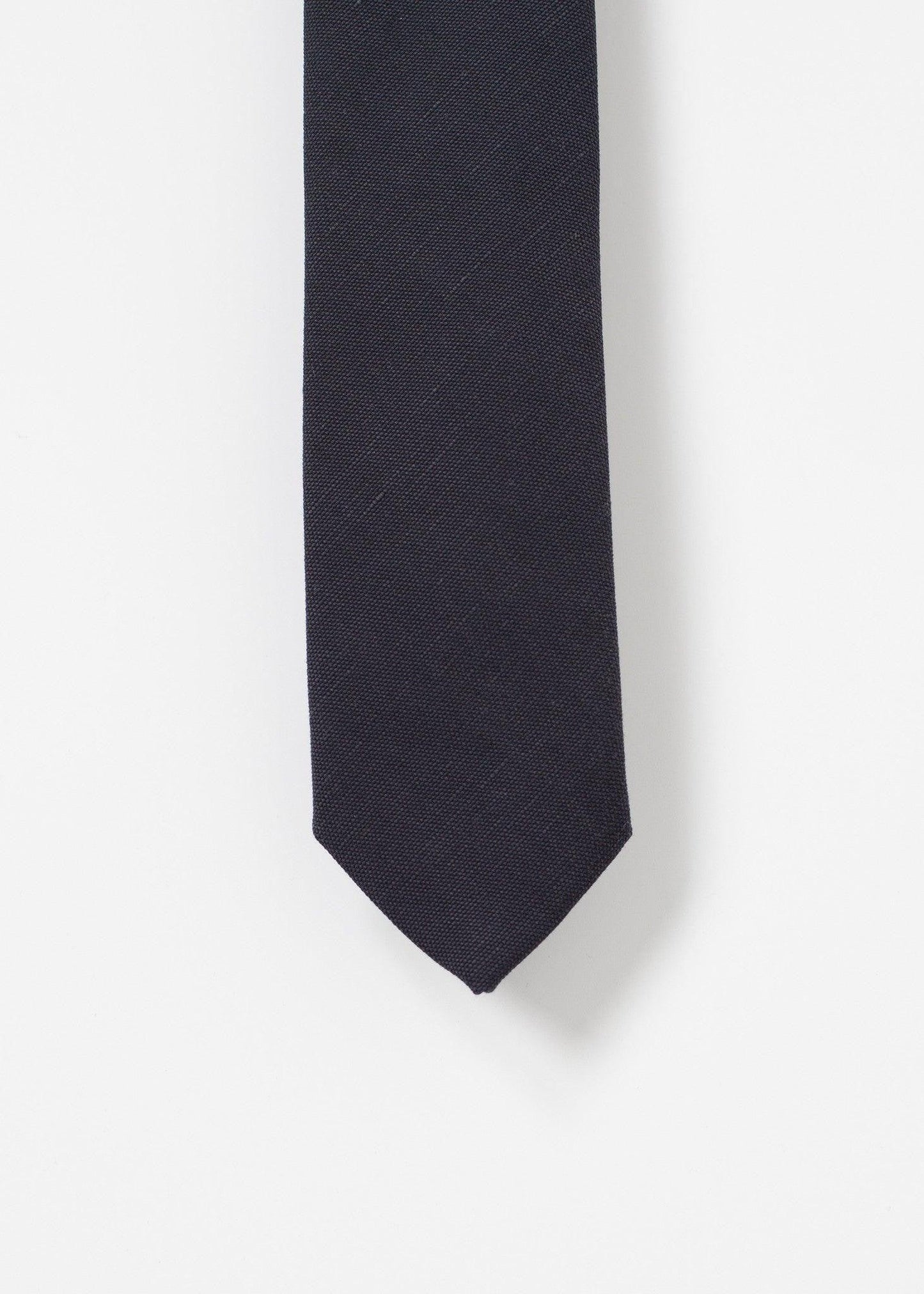 Basic Tie.