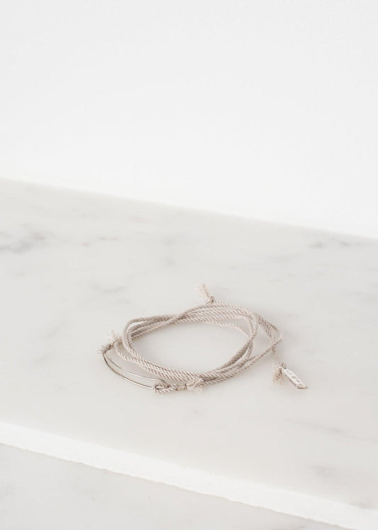 Bracelet 85 in Grey Silk/Silver.