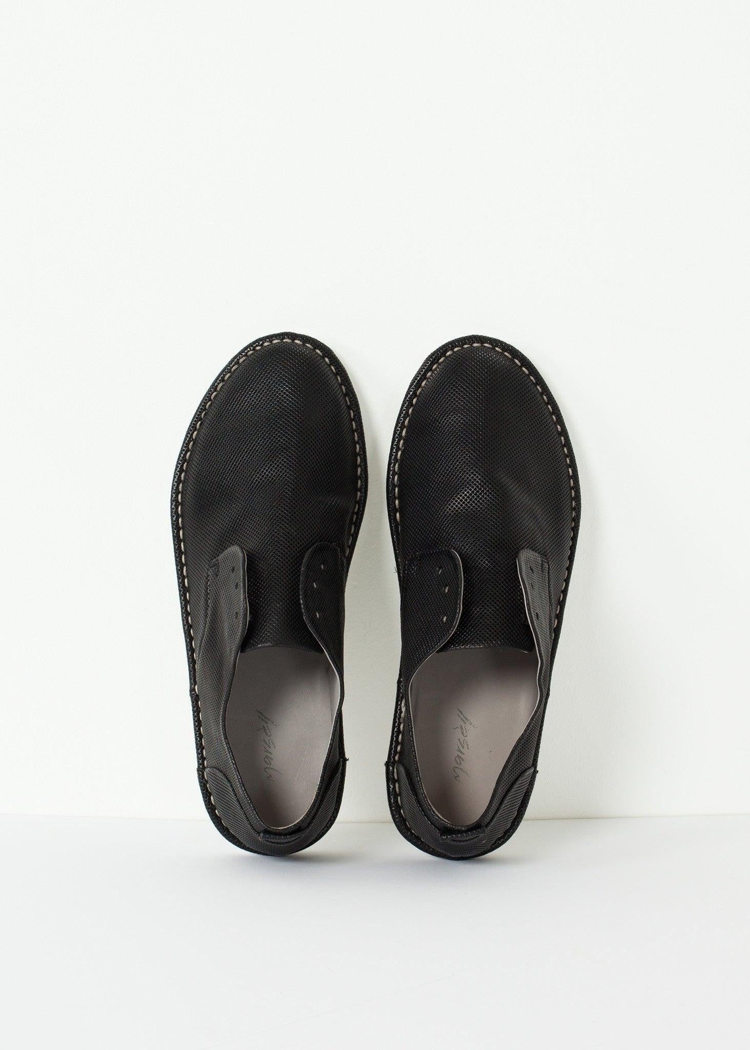 Canvas Sneaker.