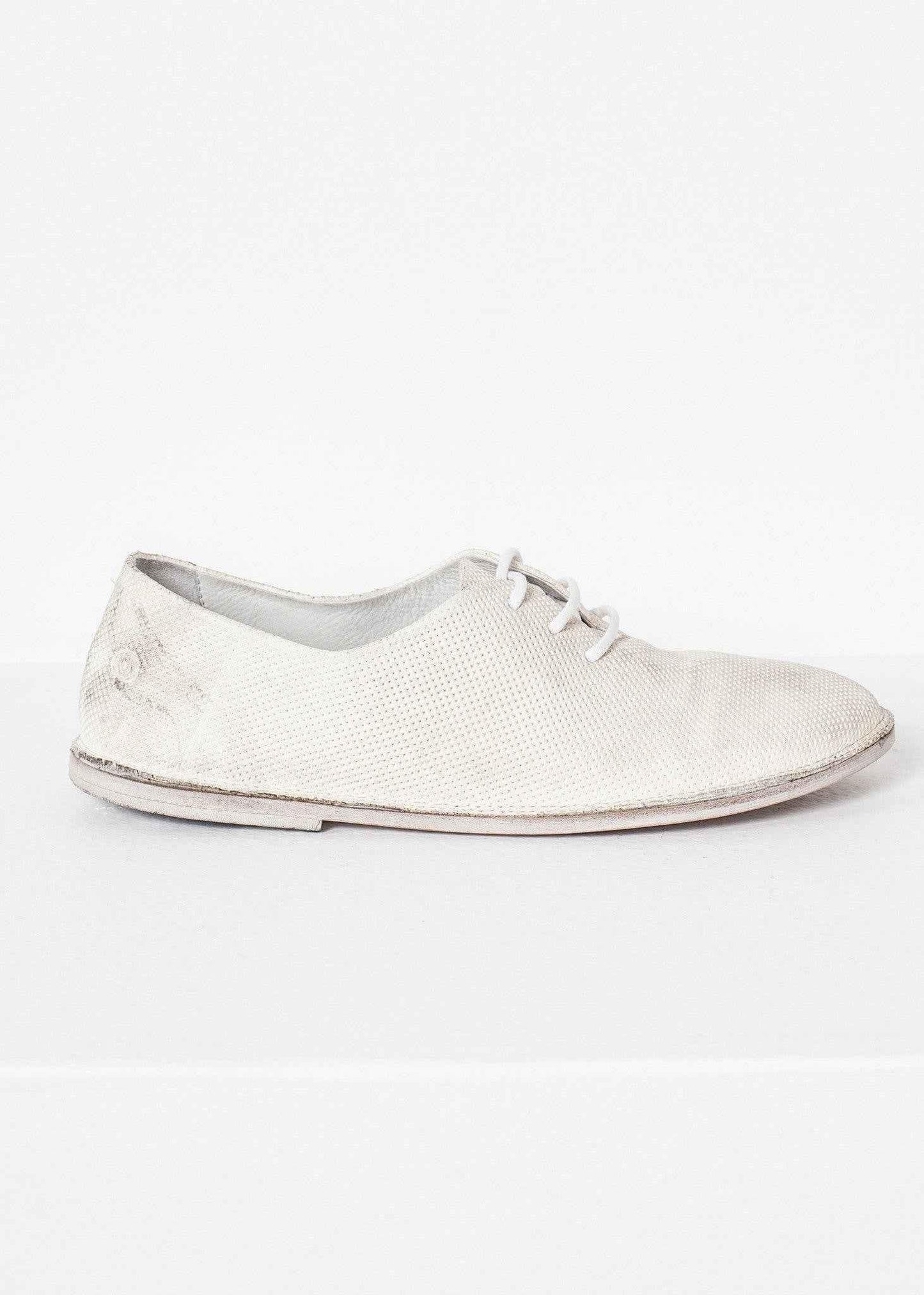 Diamond Slip-On in White.