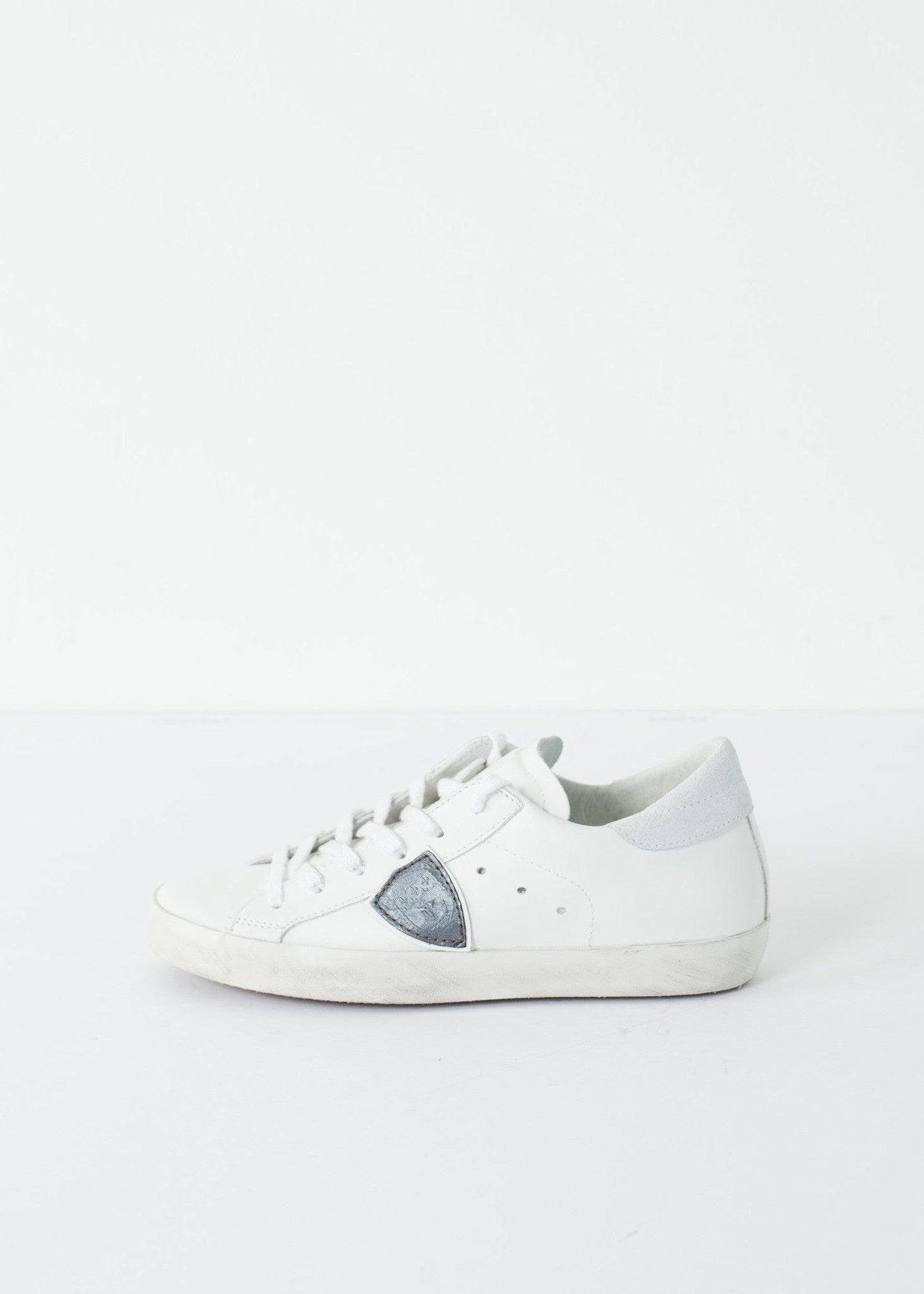 Donna Low Top.