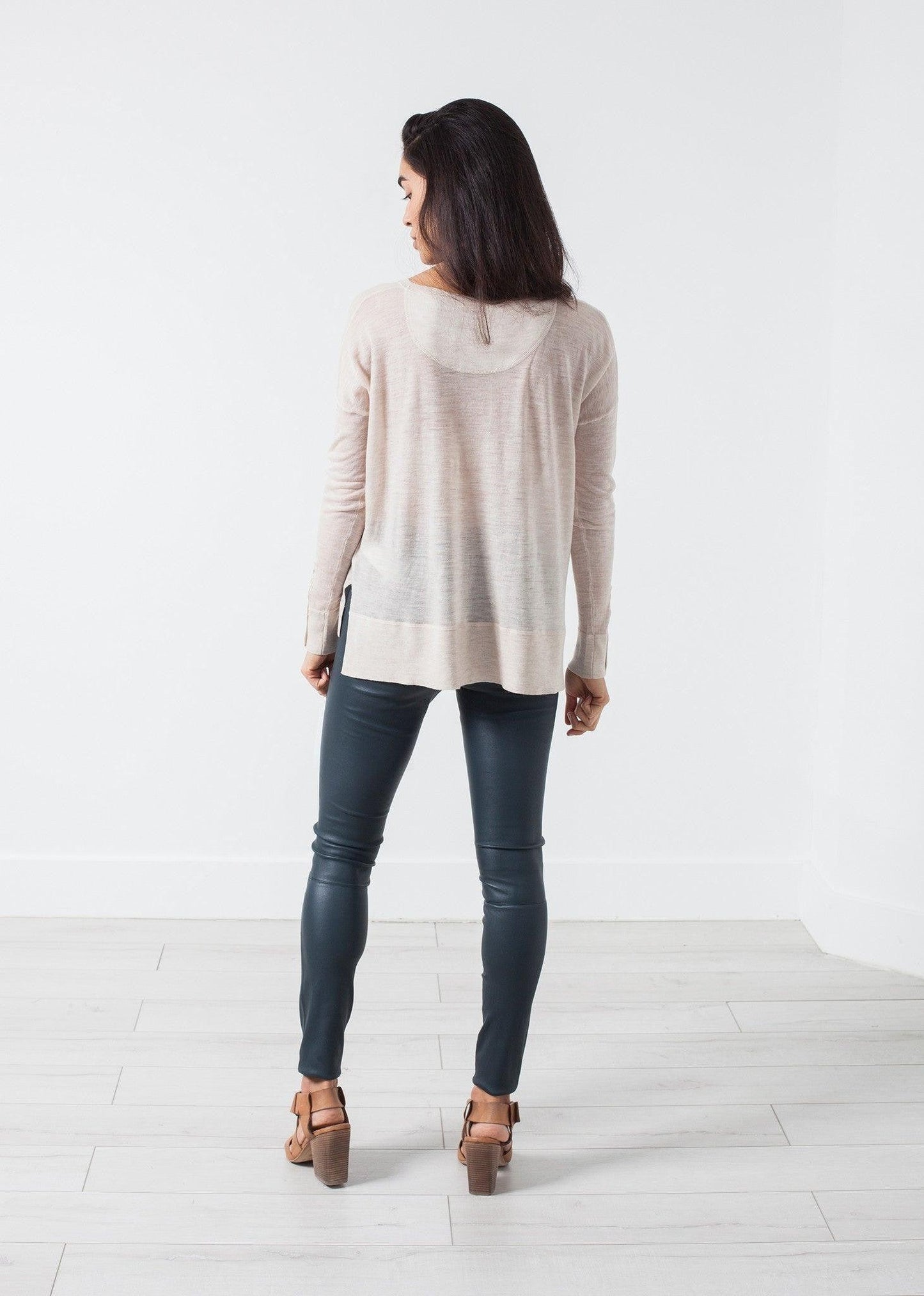 Elenaso Leather Trouser in Cool Grey.