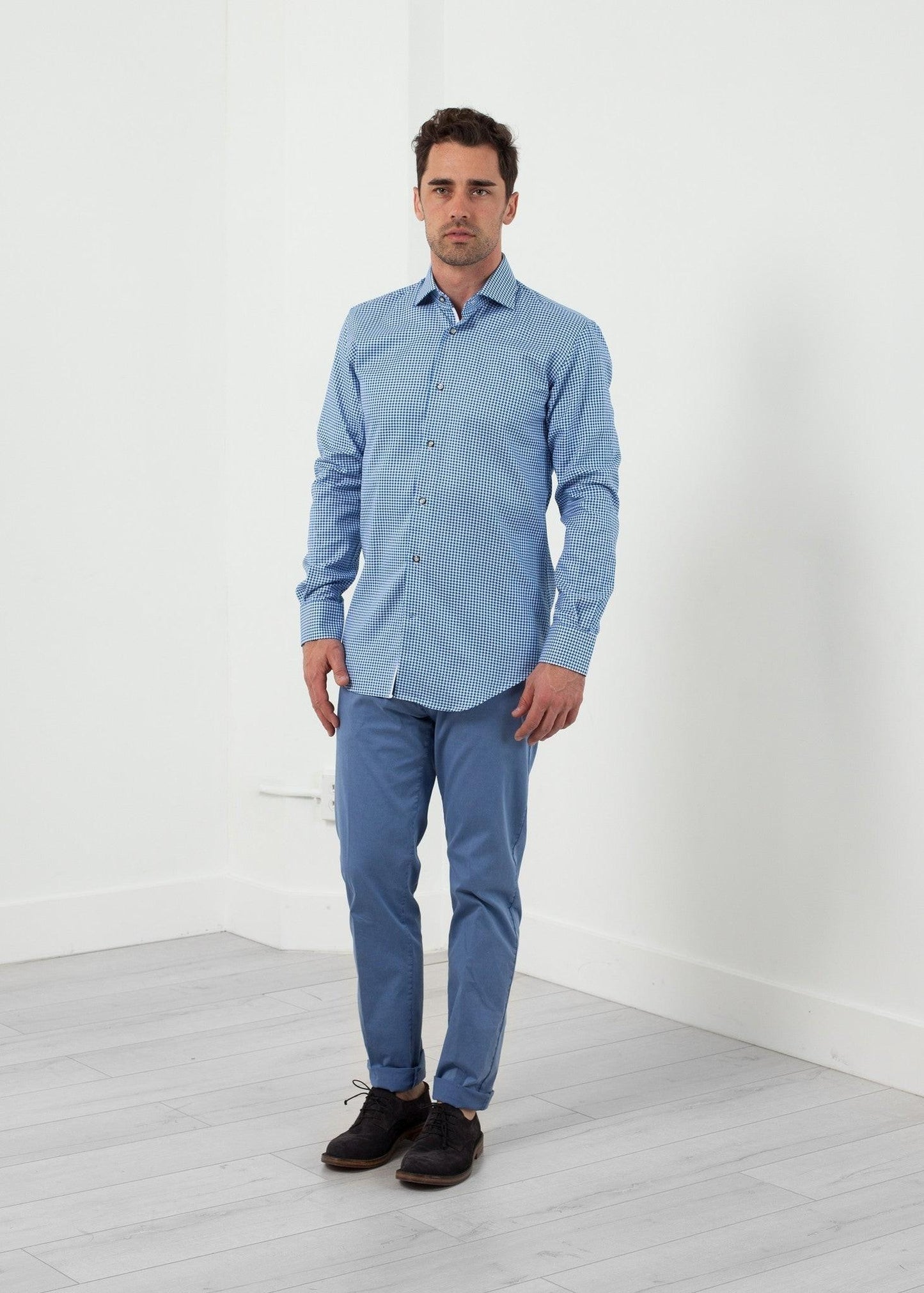 Fitted Trouser.