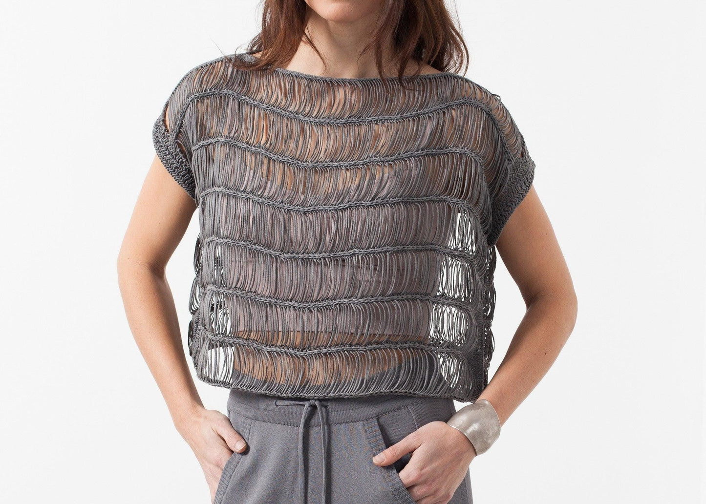 Gol Threaded Top.