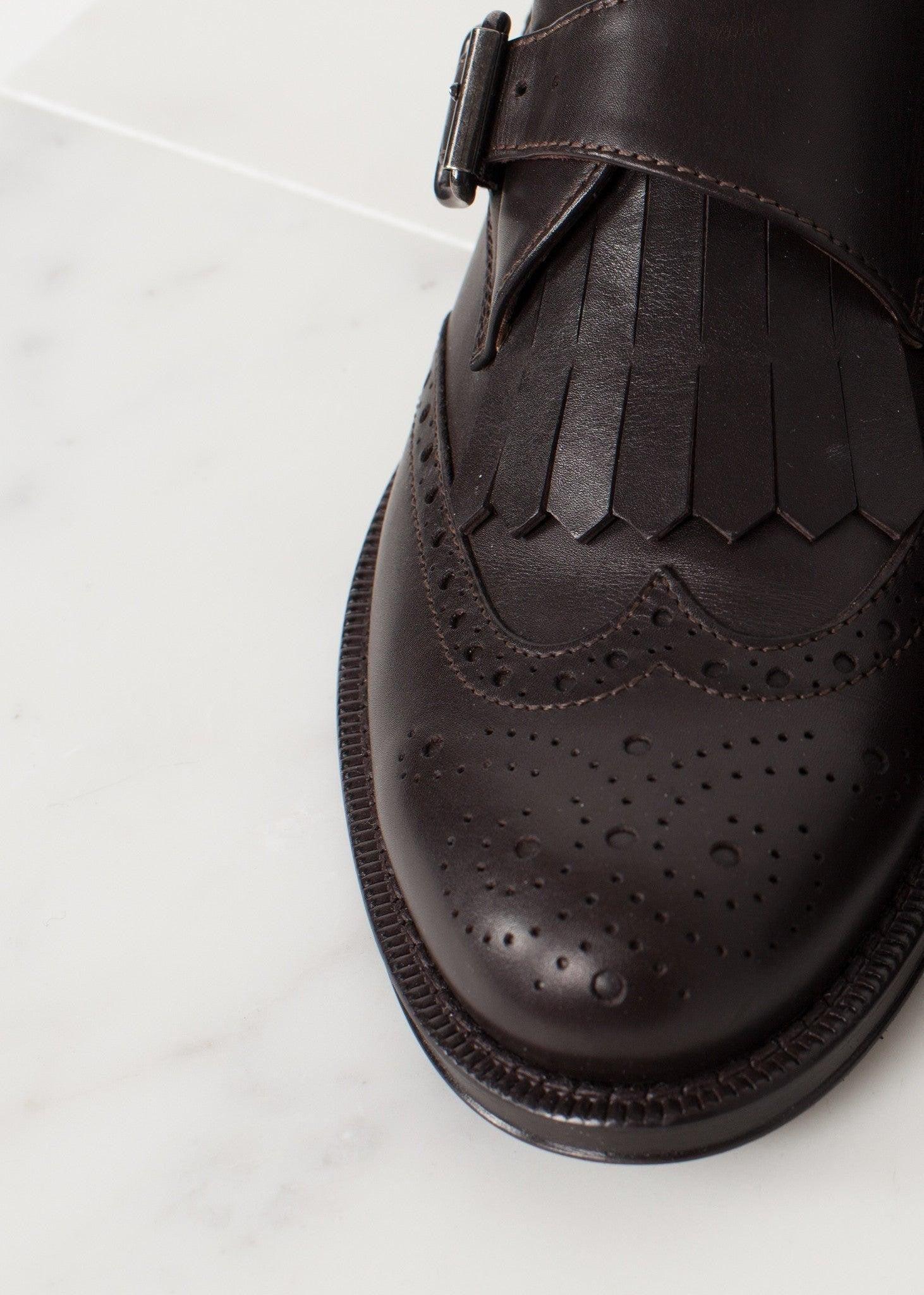 Golf Shoes in Brown.